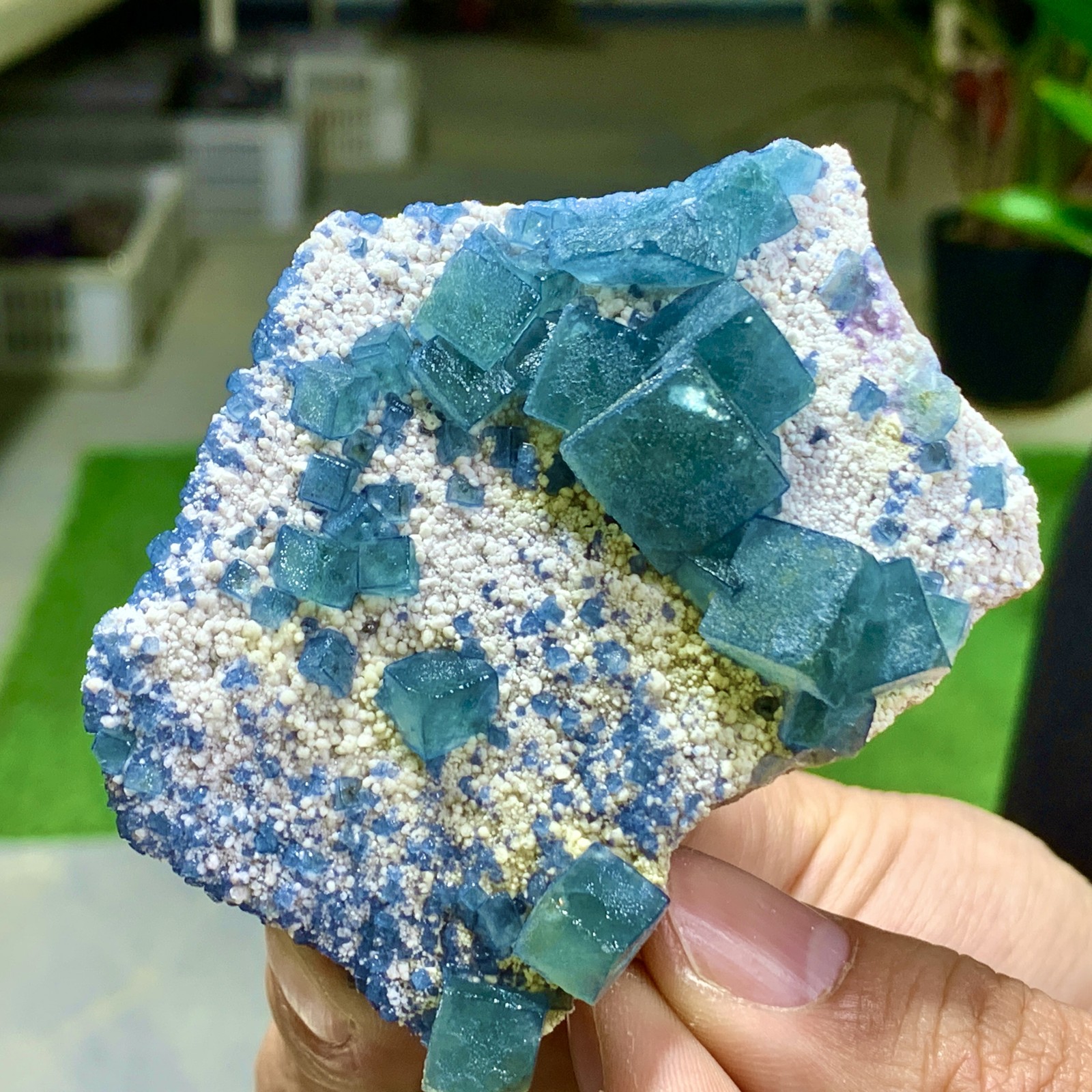 130G Rare transparent green cubic fluorite mineral crystal sample