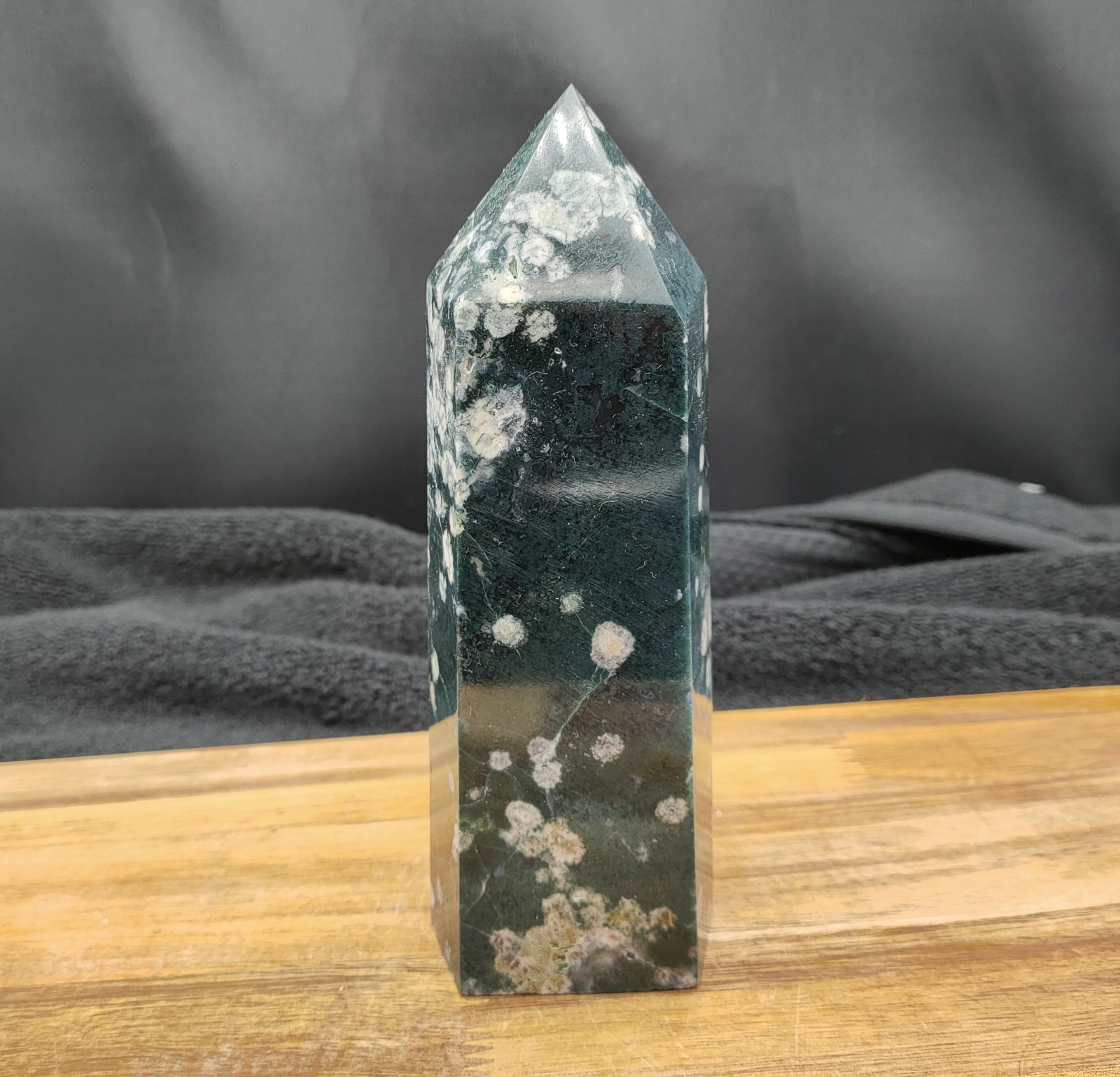 Large Chunky Snow Flake Moss Agate Tower Green & White Crystal Point 17cm