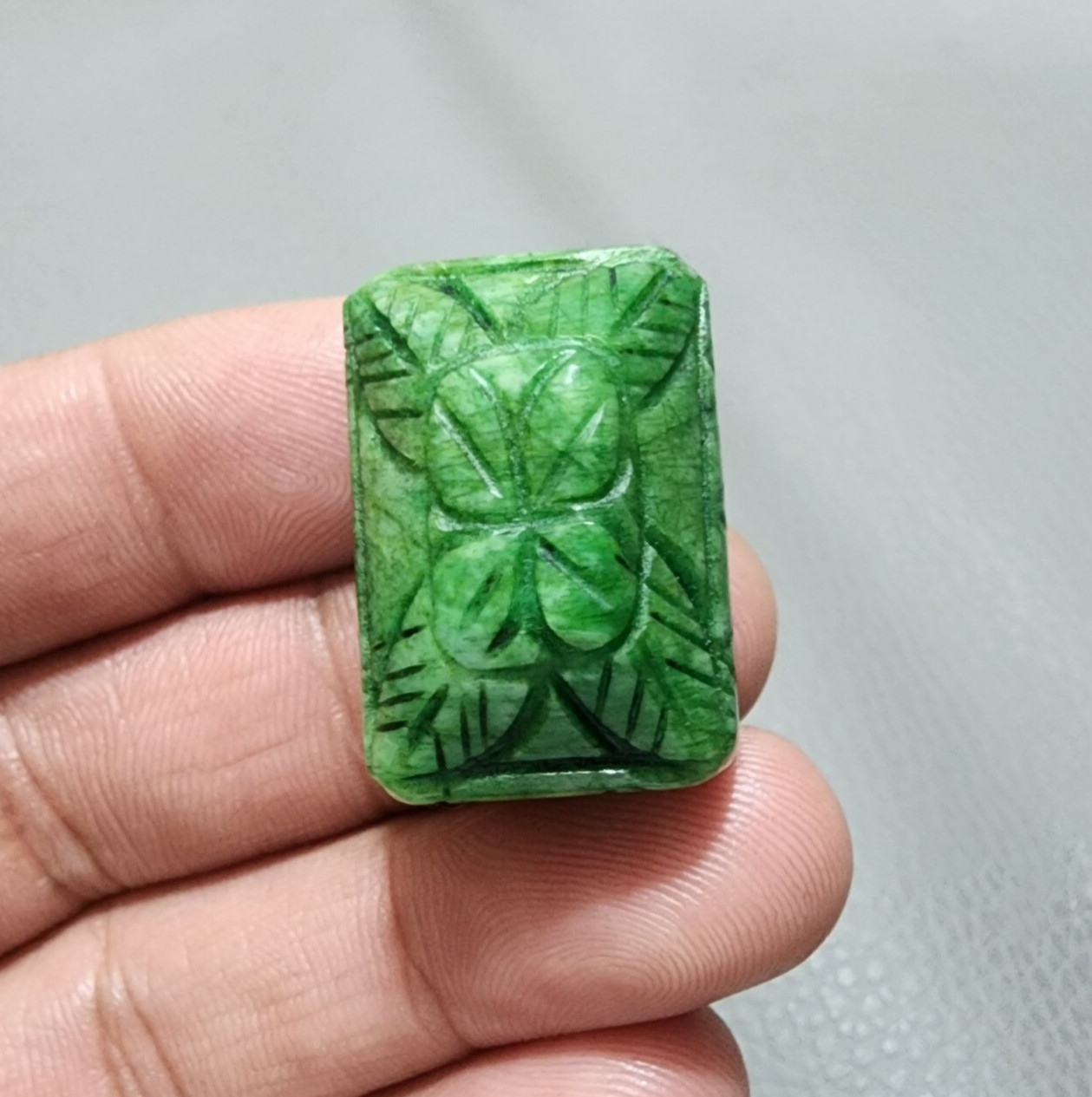 Glowing A+ Green Brazilian Emerald Carving Loose Gemstone Jewelry Making 97 Crt