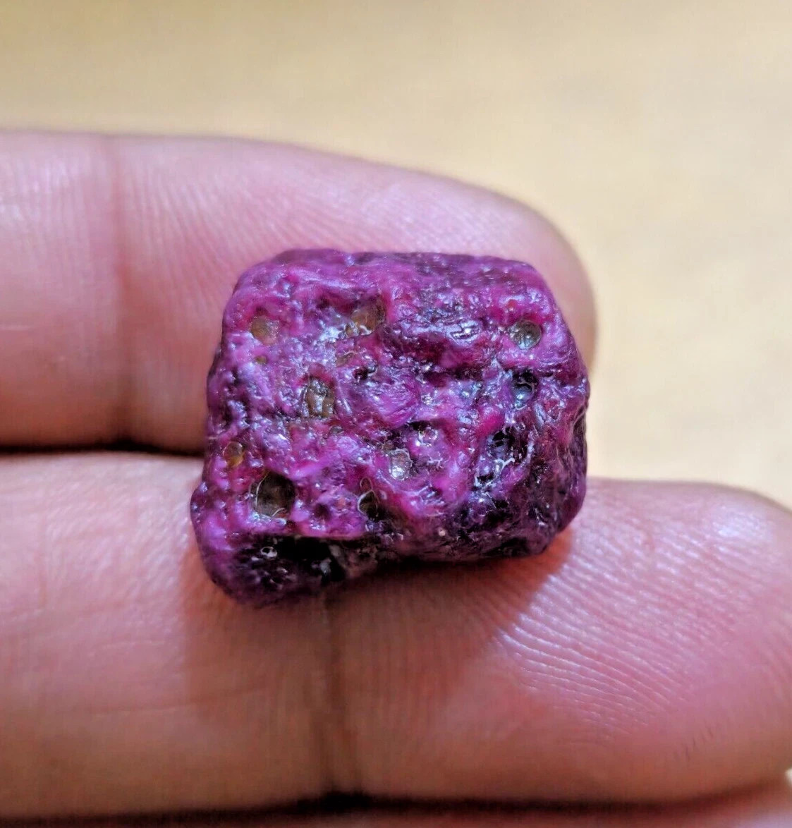 Terrific African Red Ruby 33.70 Crt Rough Size 19x19x8 MM Natural Loose Gemstone