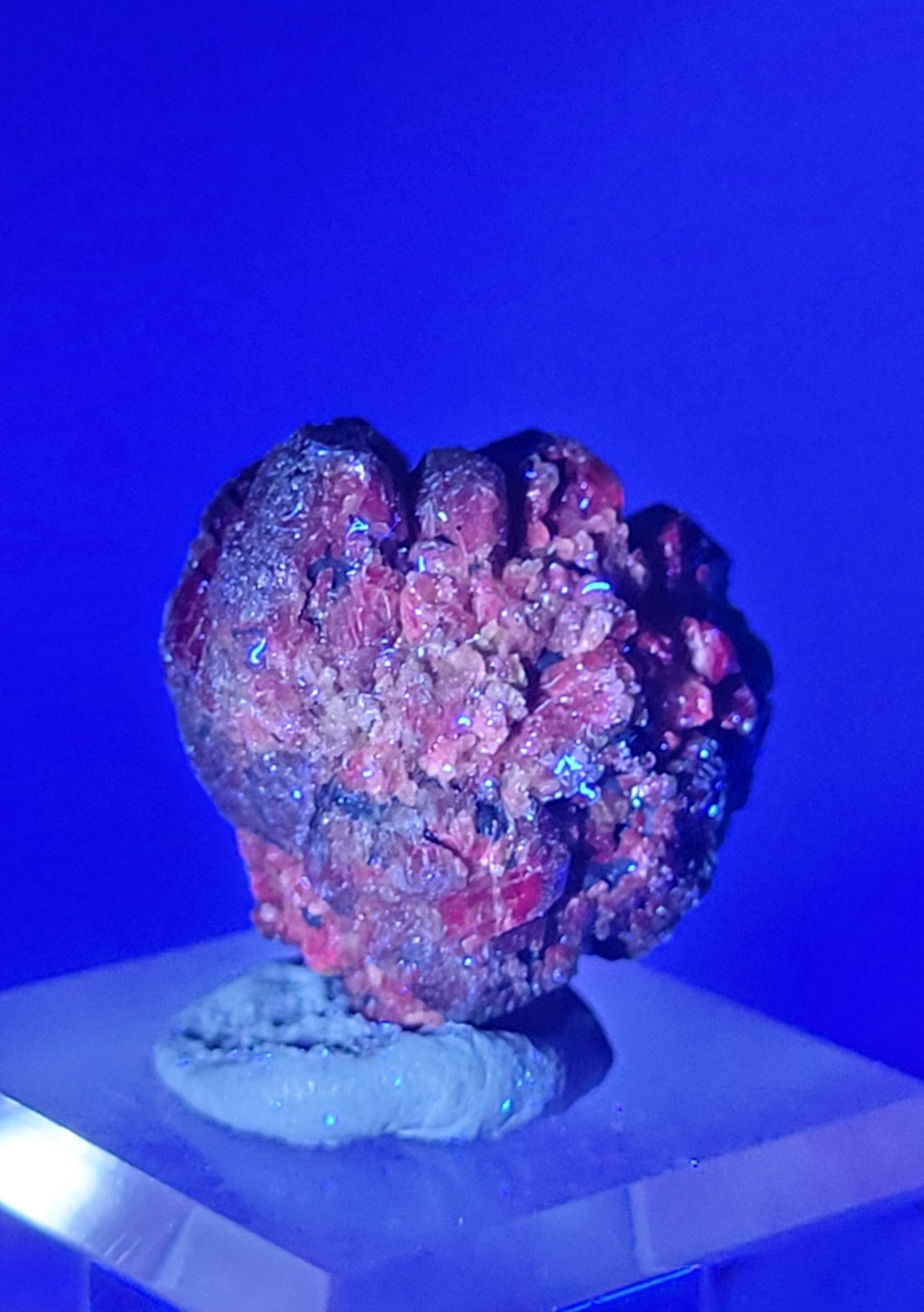 Alexandrite Crystal Cluster Color Change, UV Reactive(Rare)
