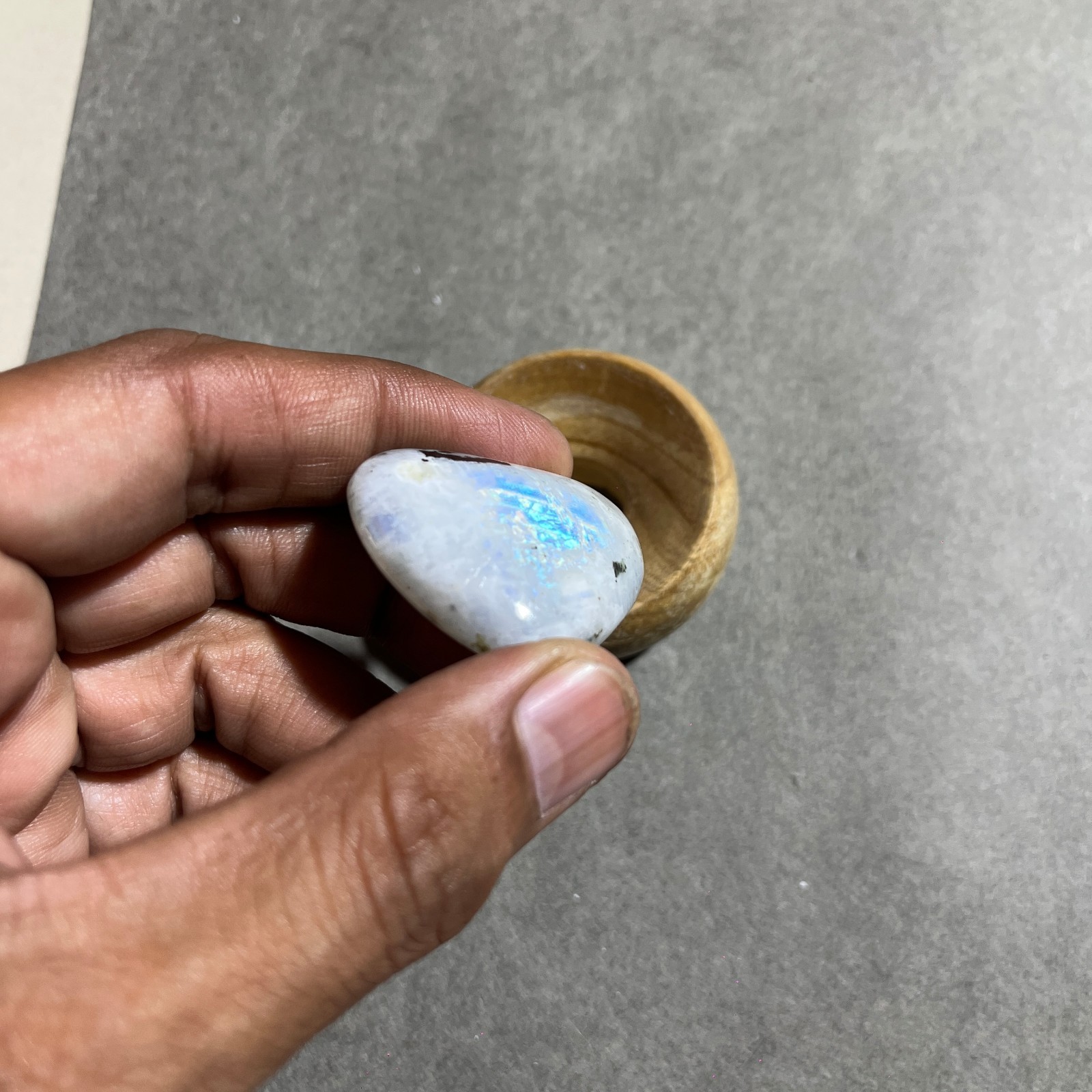 Genuine Rainbow Moonstone Heart Pocket Crystal Blue Flash 25g 38x32mm
