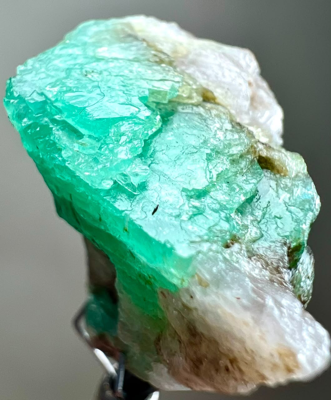 38CT, Beryl Var! Beautiful Natural Emerald Huge Crystal on Quartz, Chitral@PAK