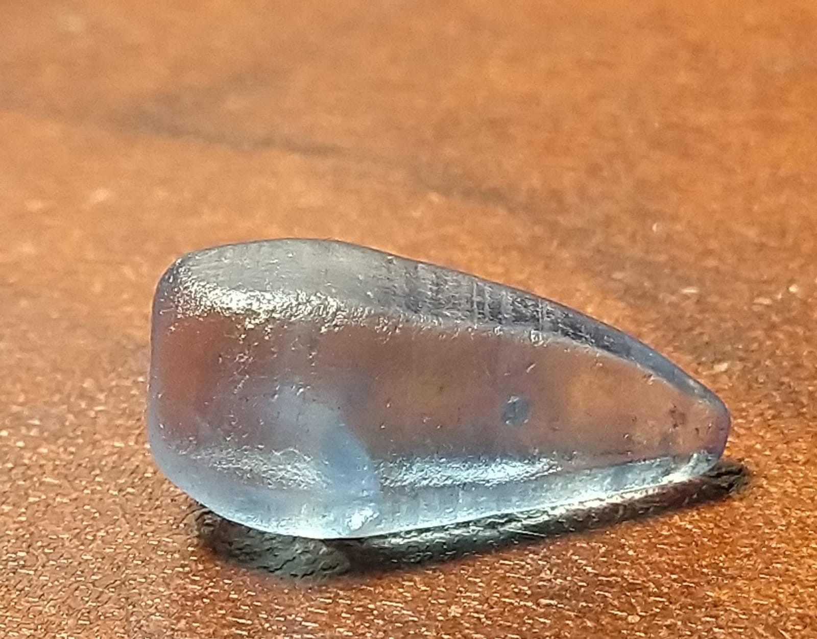 Light Blue Sapphire 4ct crystal Stone Sri-Lanka