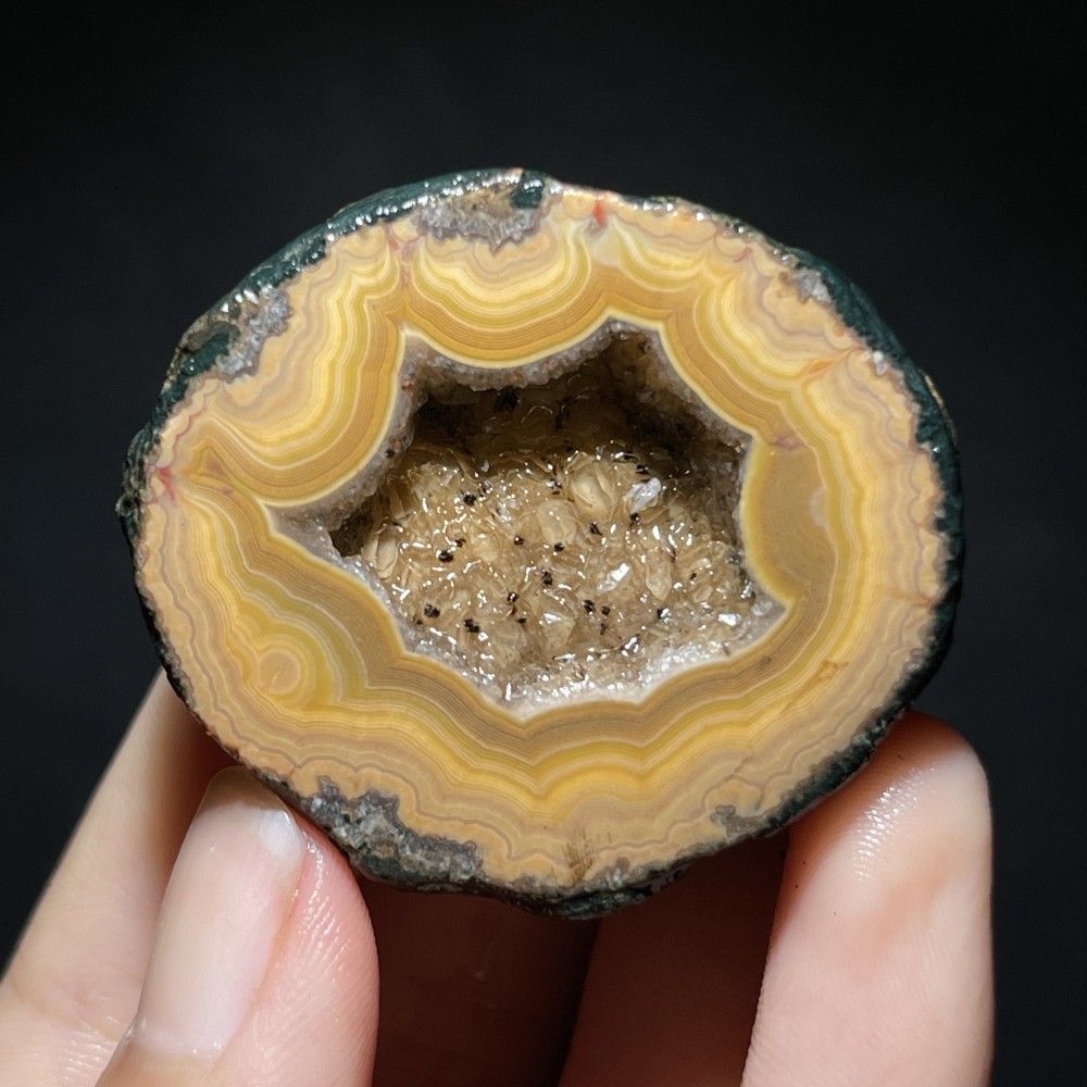 Natural half Rough Chinese Agate crystal geode Achat Nodule Hebei 45g D740