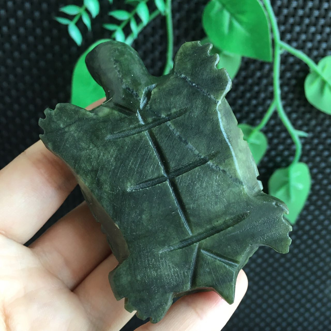 150g Green Jade Tortoise Carving Animal Stone Quartz Crystal Specimen Collection