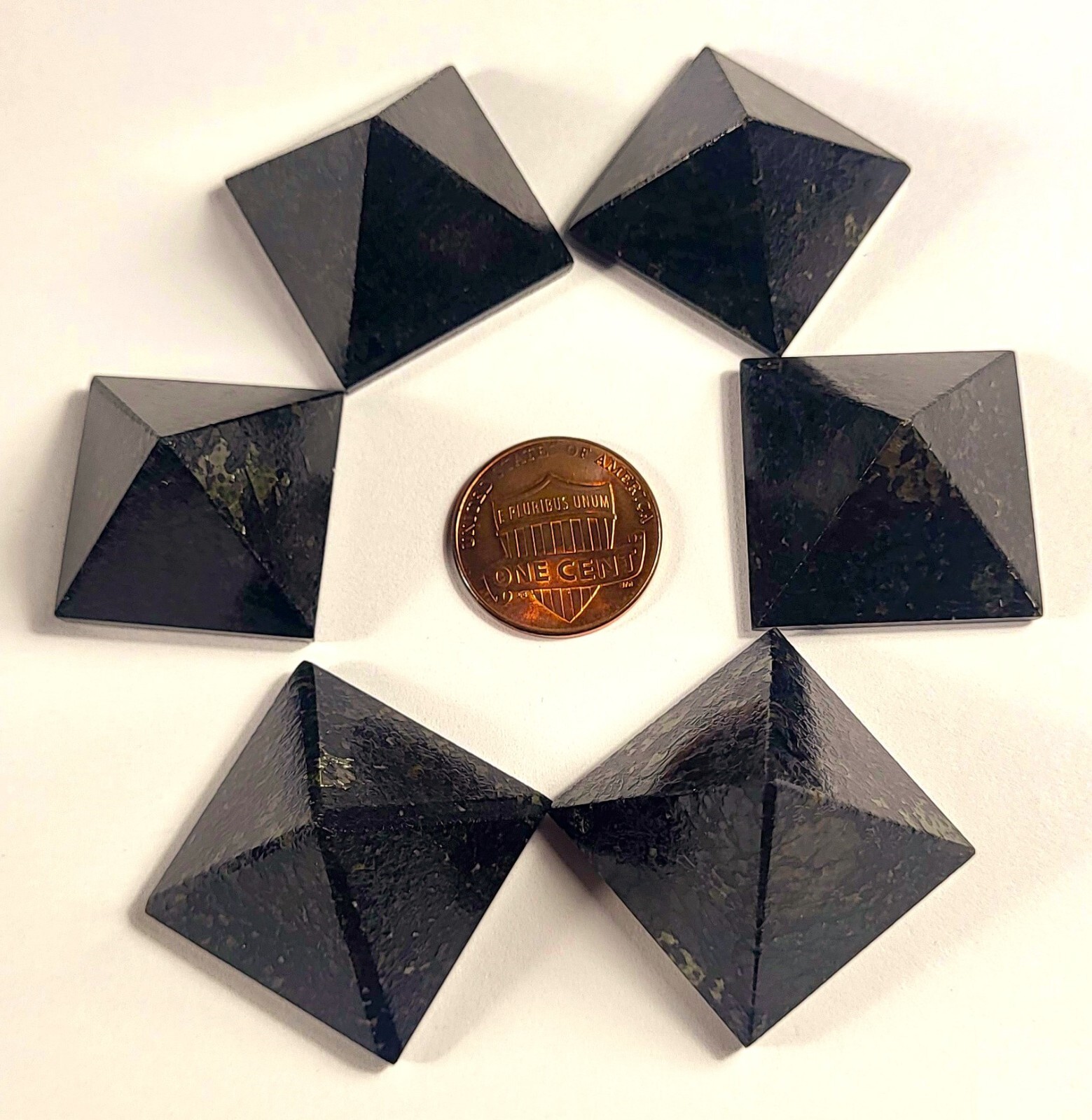 23mm Black Nuumite Nuummite Pyramid Sorcerers Stone Crystal Mineral India (1PC)