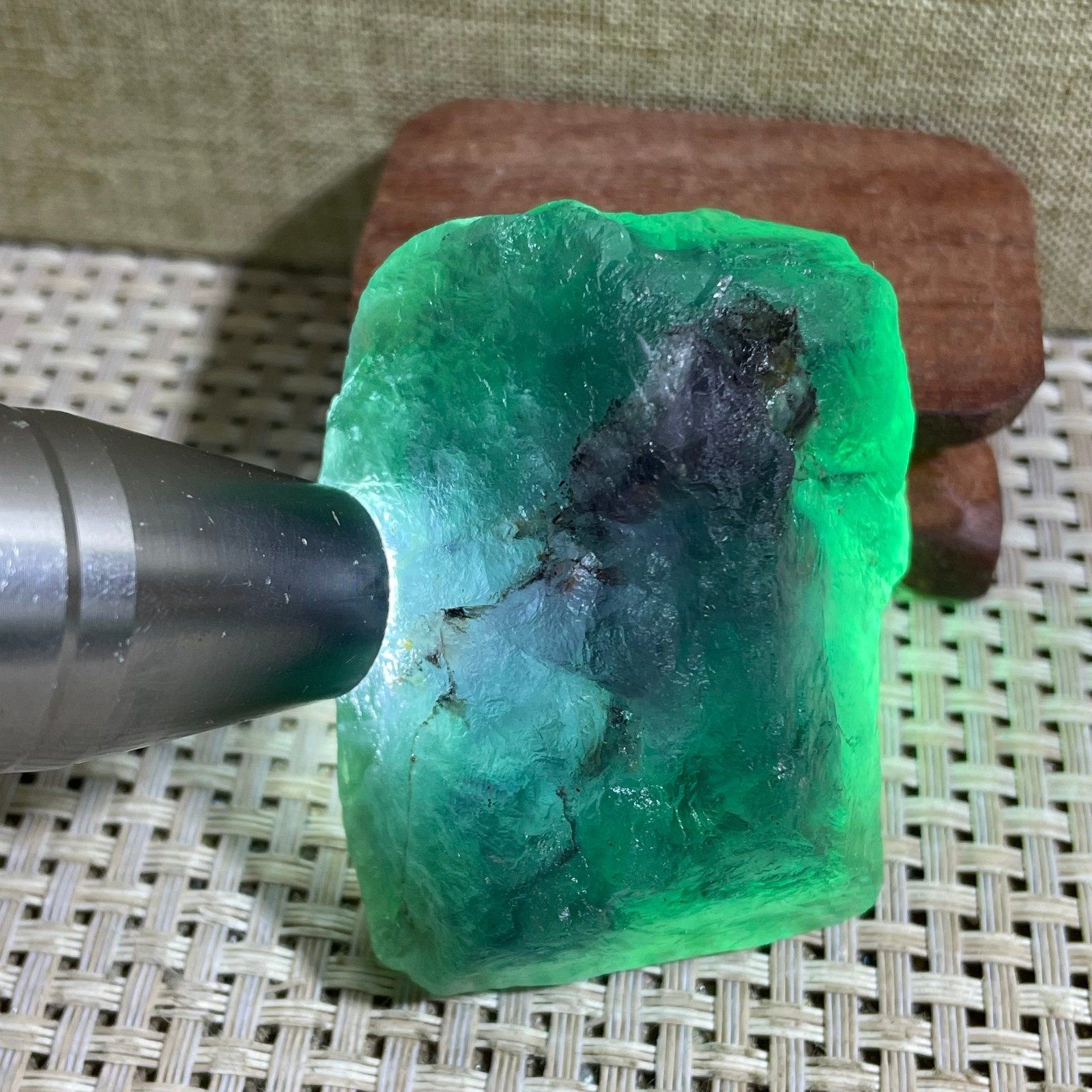 165g beautiful Rainbow Fluorite Rough stone specimens cure