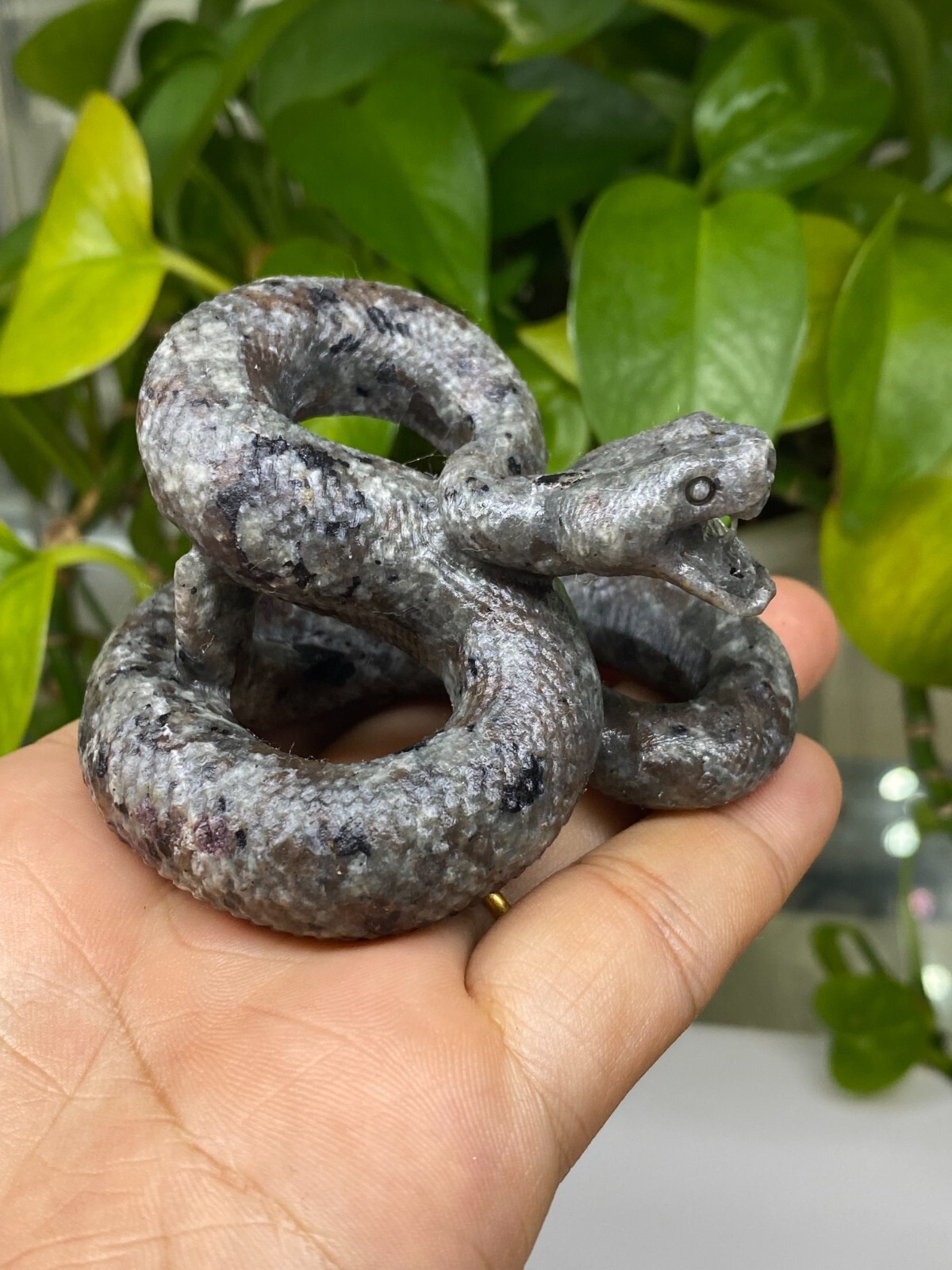 2.8” Natural Yooperlite snake Skull Carved Quartz Crystal reiki healing 1pc