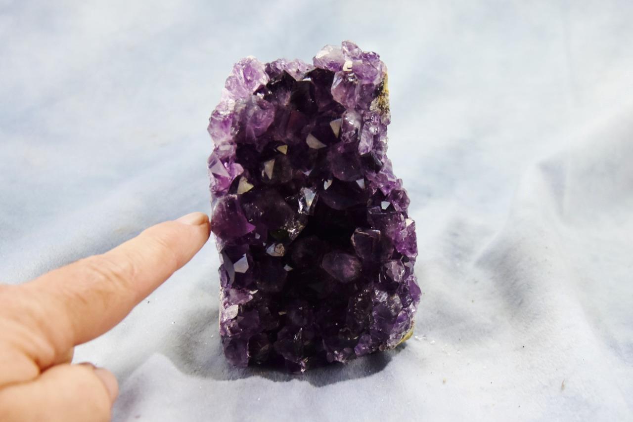 Super Purple Amethyst Geode Cathedral URUGUAY Flat Free Standing 114mm 4.5″ 228c