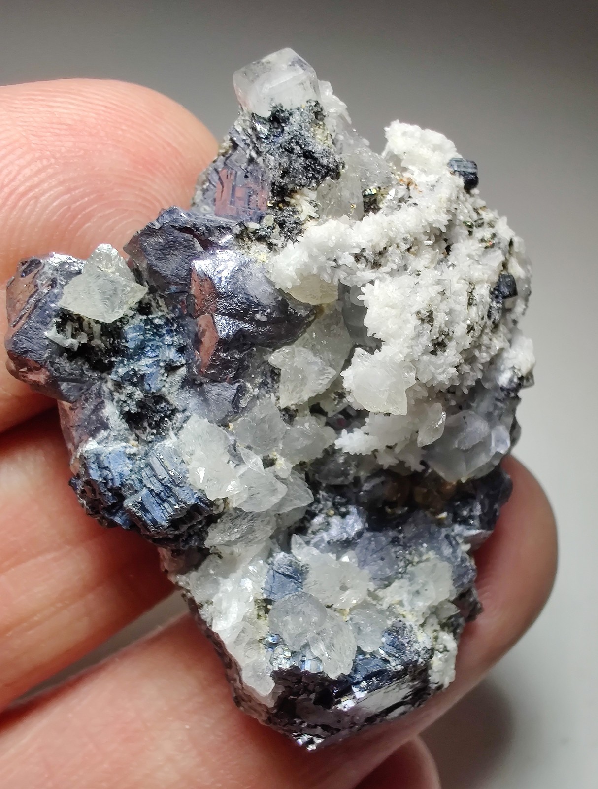 Excellent Fluorite and Calcite crystals on Galena, fluorescent. Peru? 48 grams.