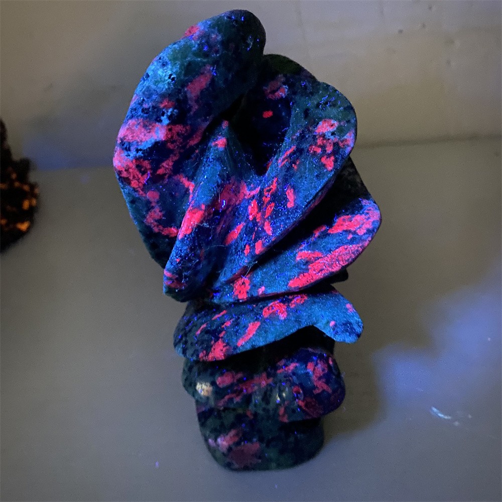 3.8LB 7″ Natural Ruby In Zoisite 9-Tailed Fox Statue Crystal Reiki Carving Decor