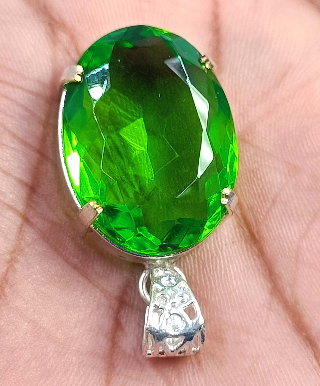 54.00Ct Genuine Natural Peridot Oval Shape 925 Silver Pendant IGL Certified 6FHC
