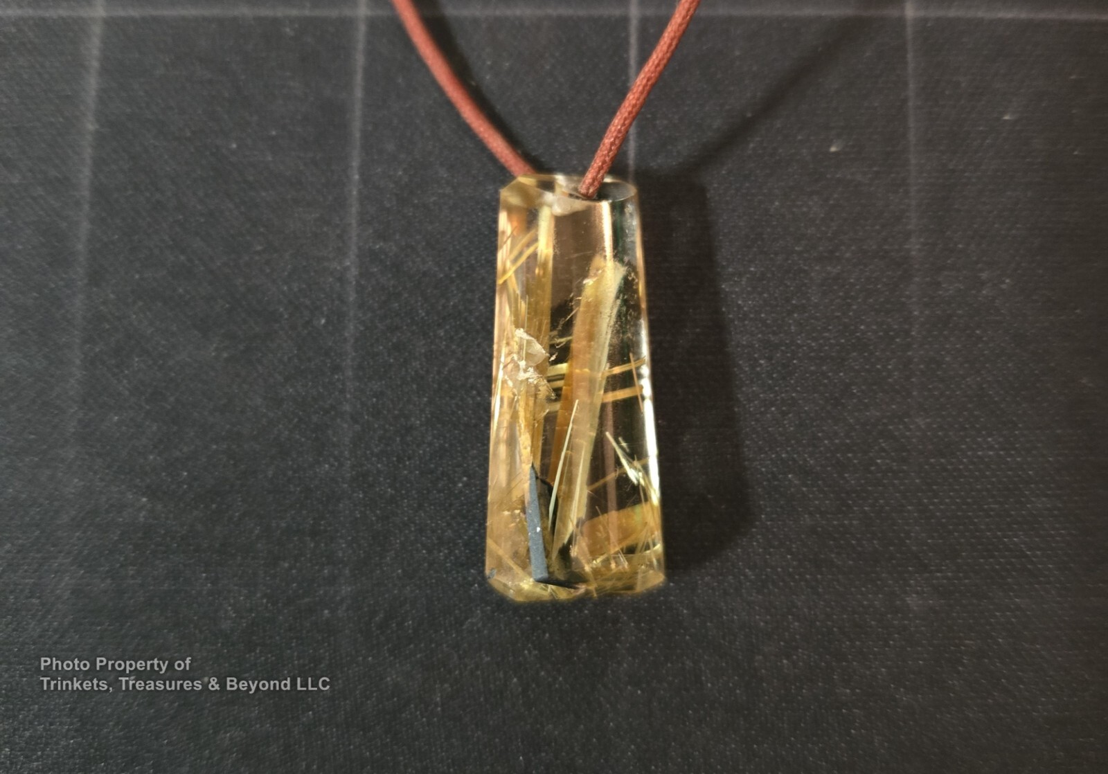 Natural Gold Rutilated Quartz Crystal – Healing Gemstone for Energy & Balance