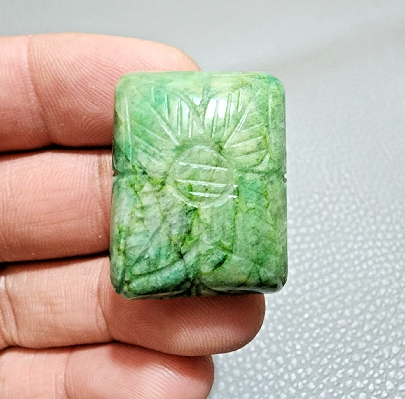 84 Crt Ultimate Rare Green Brazilian Emerald Carving Gemstone For Jewelry Making