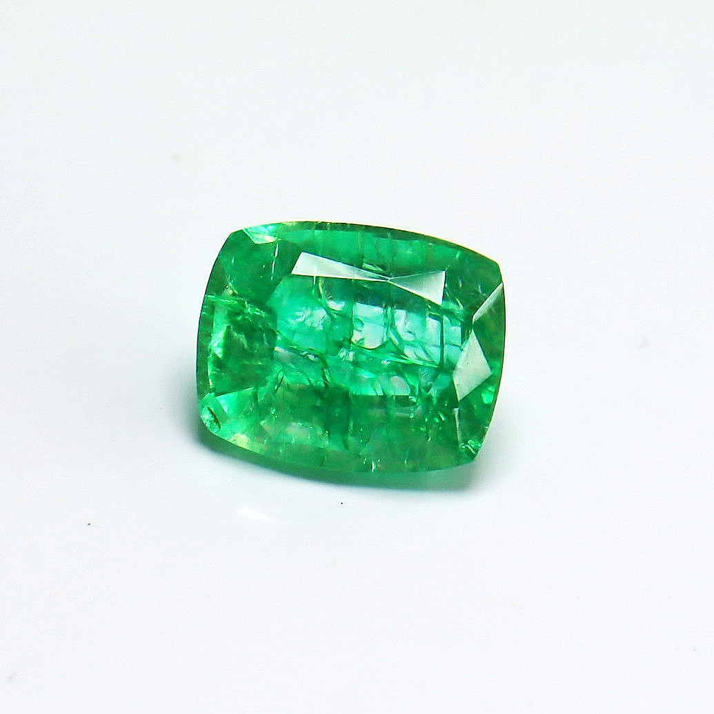 Natural Cushion Cut Green Emerald 7-8 Ct COLOMBIAN Loose Gemstone CERTIFIED