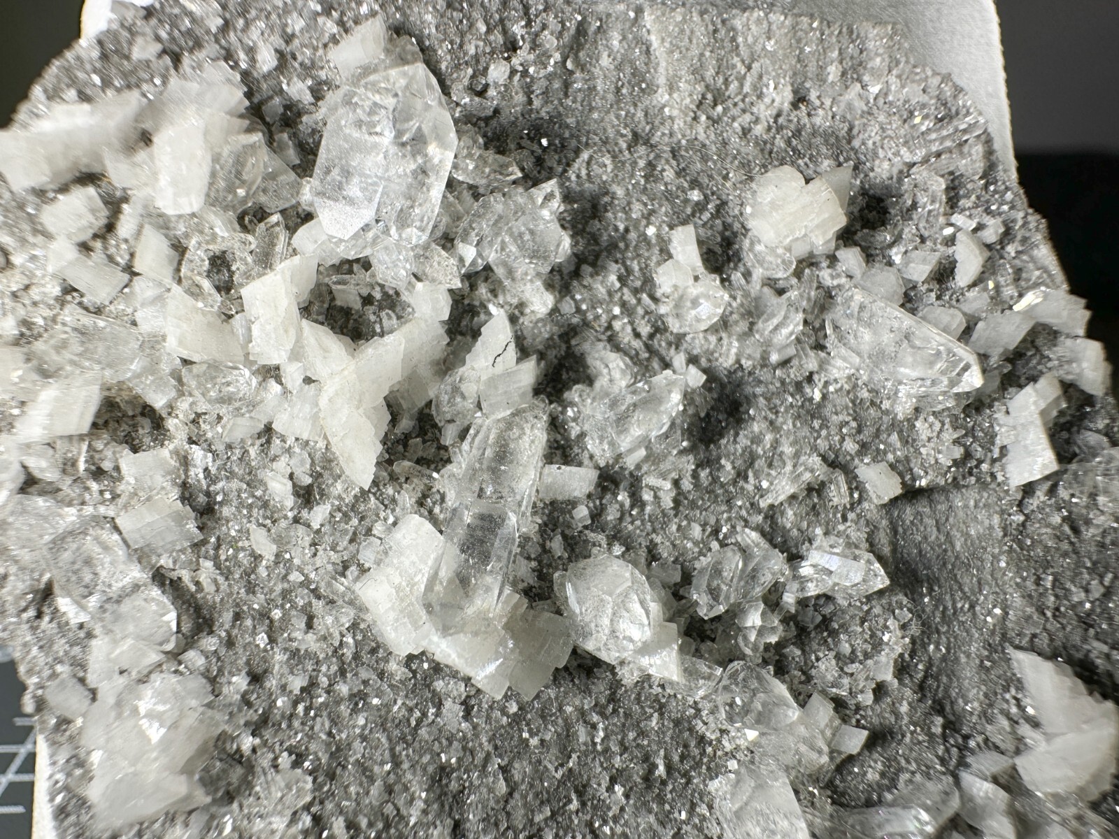 ➤ 2-3/4 Inch QUARTZ & DOLOMITE SPECIMEN New York VIDEO➤196