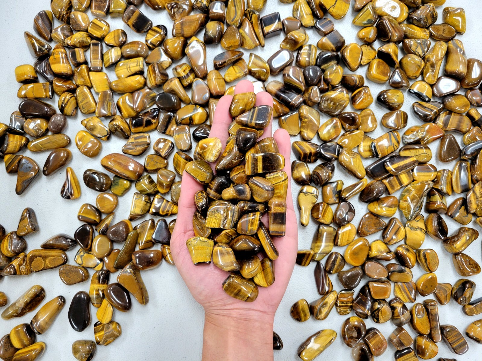 Tumbled Tigers Eye Crystal Stones, 1/2 inch to 1.5 inch, Golden Tiger’s Eye
