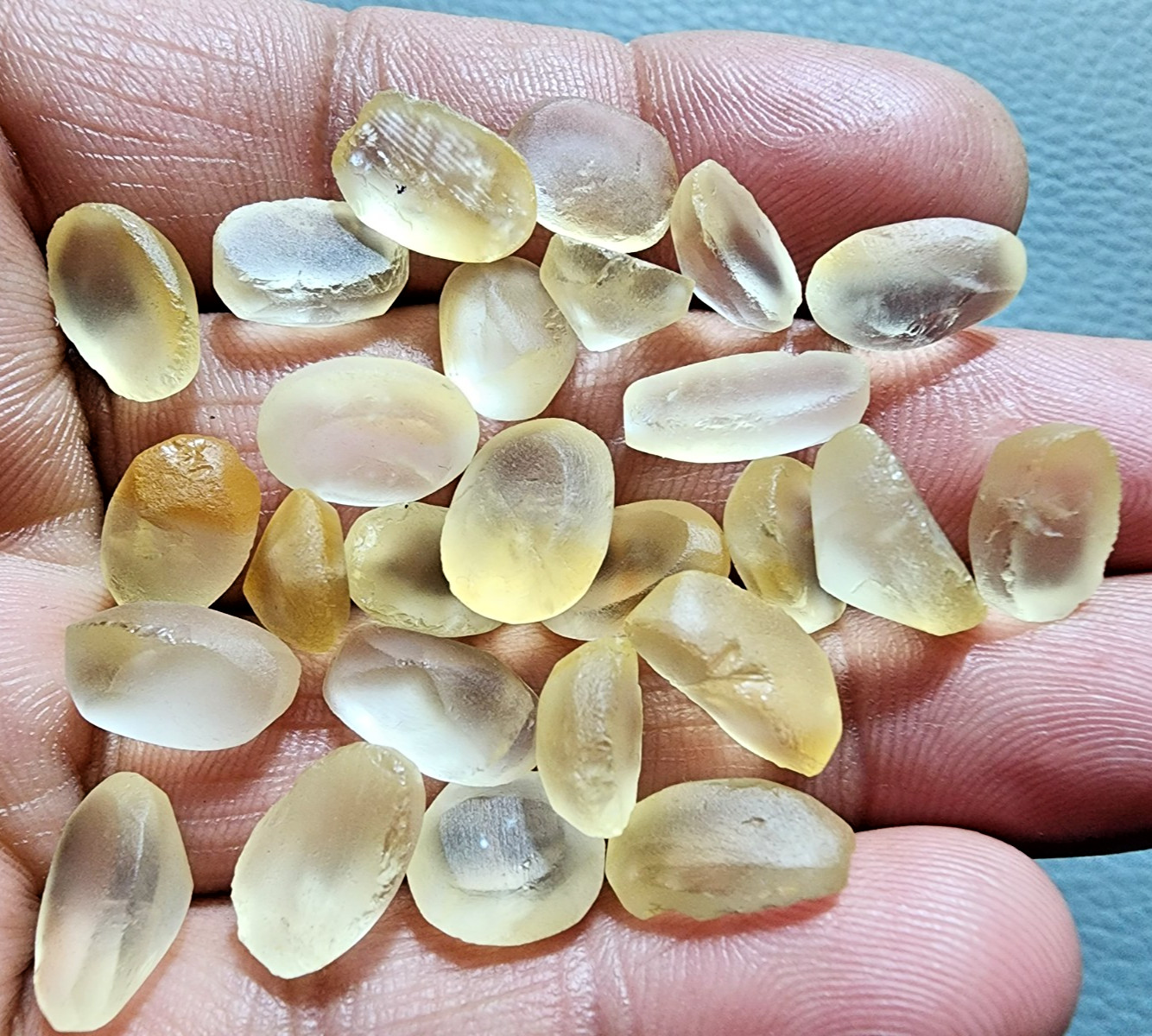 25 Pcs A+ Yellow Citrine Topaz Without Cutting, 9-13MM Faceted Cabochon Gemstone