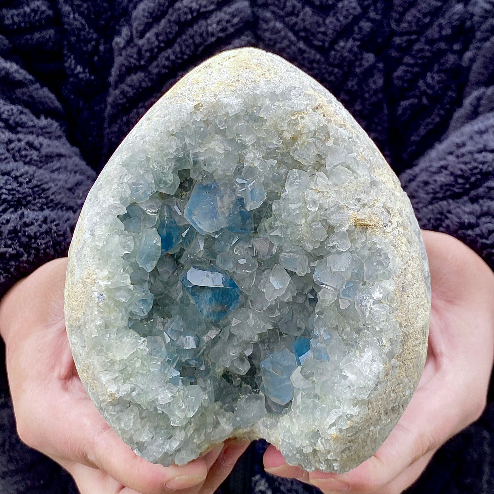 5.98LB Top natural blue crystal cave quartz crystal cave mineral specimens
