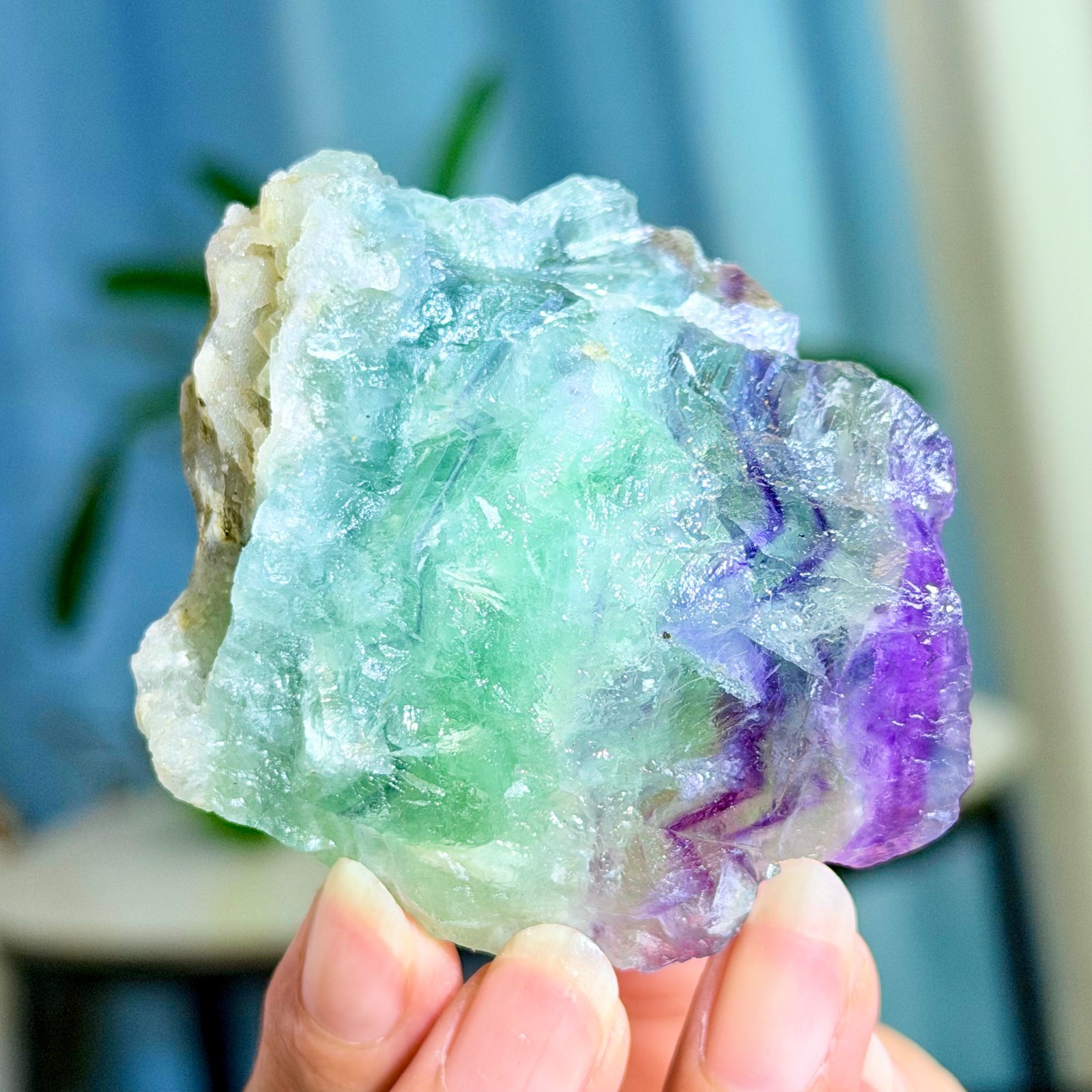182G Rare transparent green cubic fluorite mineral crystal sample/China