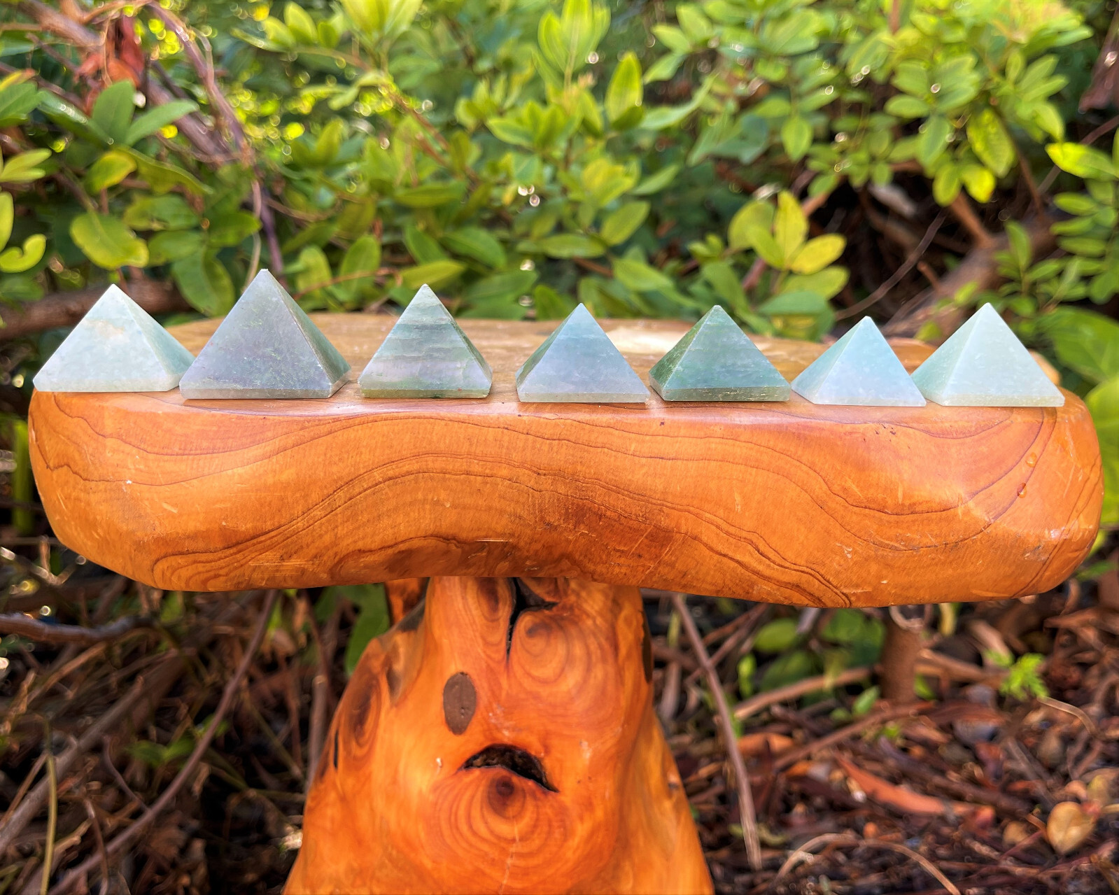 Green Aventurine Crystal Pyramid (Medium 1 – 1.25″) Reiki Healing Quartz Pyramid