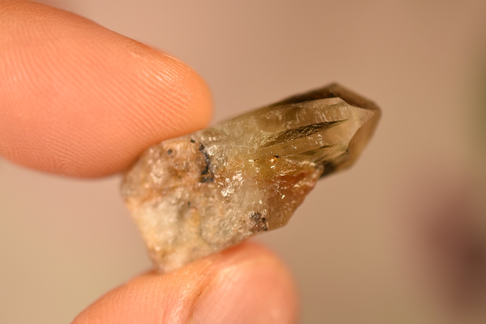 *AUSTRALIAN* CITRINE Crystal 2.9cm 4.7g Cluster Cassiterite Inclusion NSW