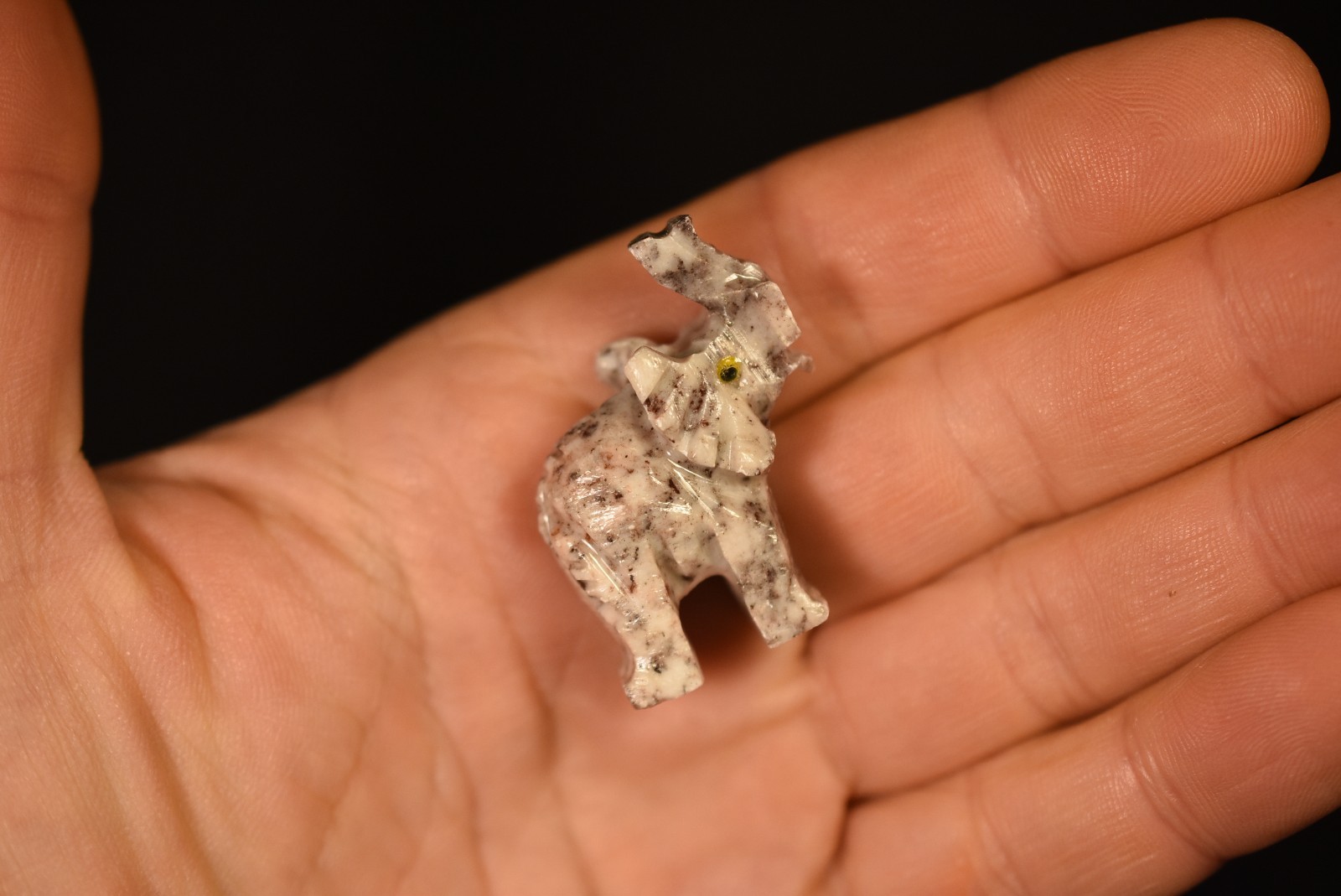 *SOAPSTONE ELEPHANT* Carving 3.8cm 13.7g Carved Natural Stone Figurine Statue