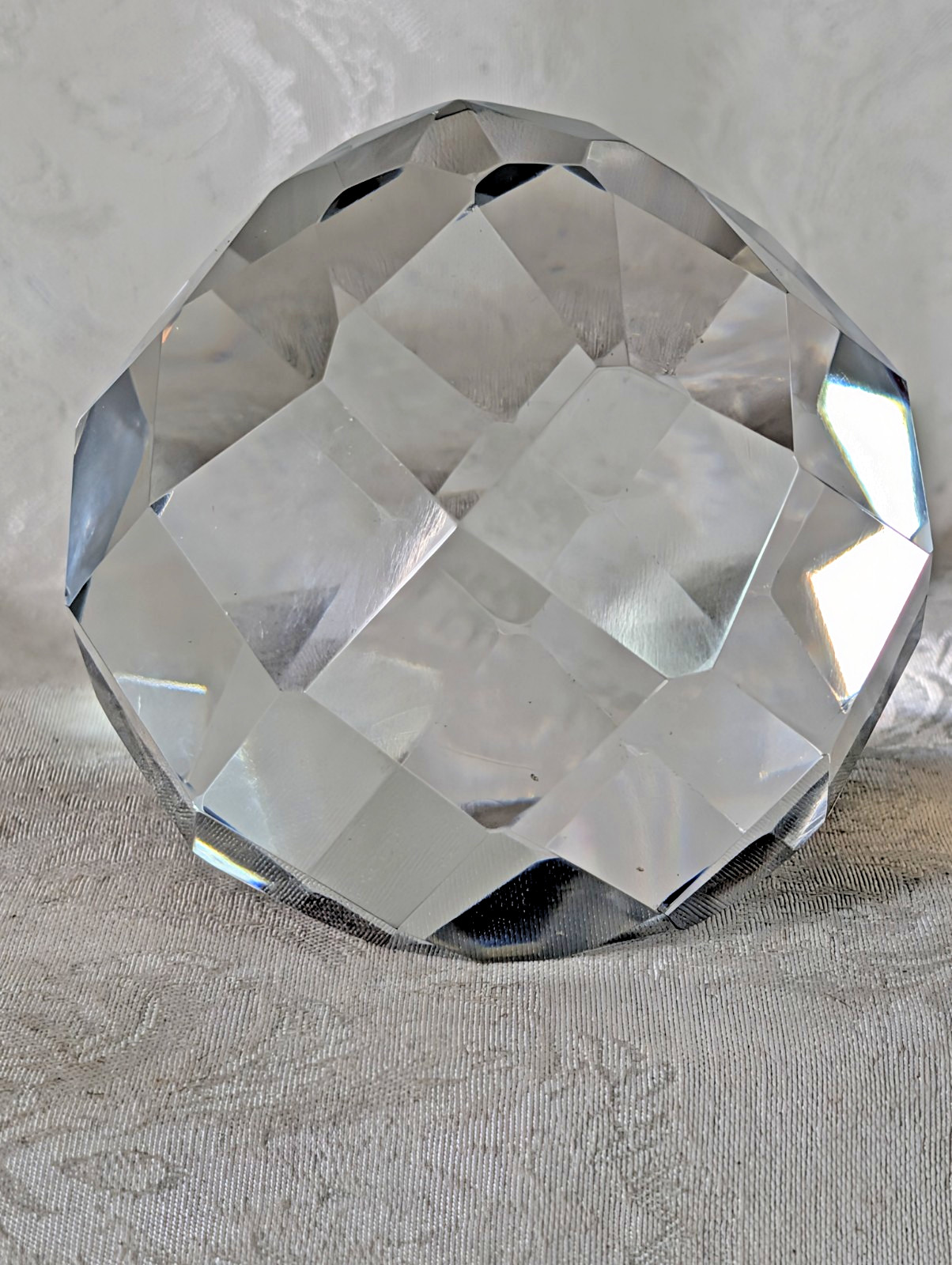 Clear Cut Crystal Sphere 100mm Faceted Gazing Ball Prism Suncatcher