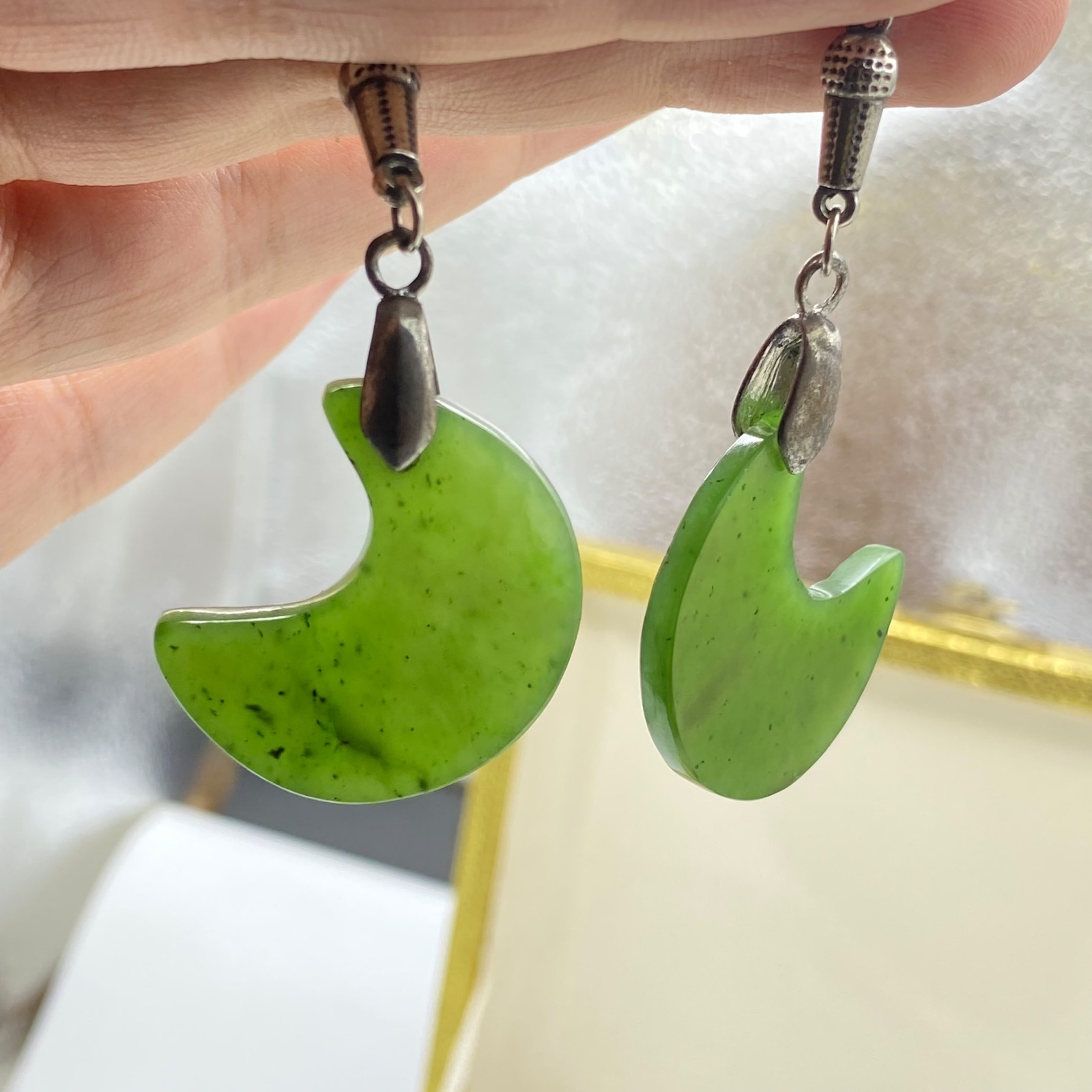 Top Grade Nephrite Jade Jewelry Set Bangle Infinity Pendant Earrings Rings