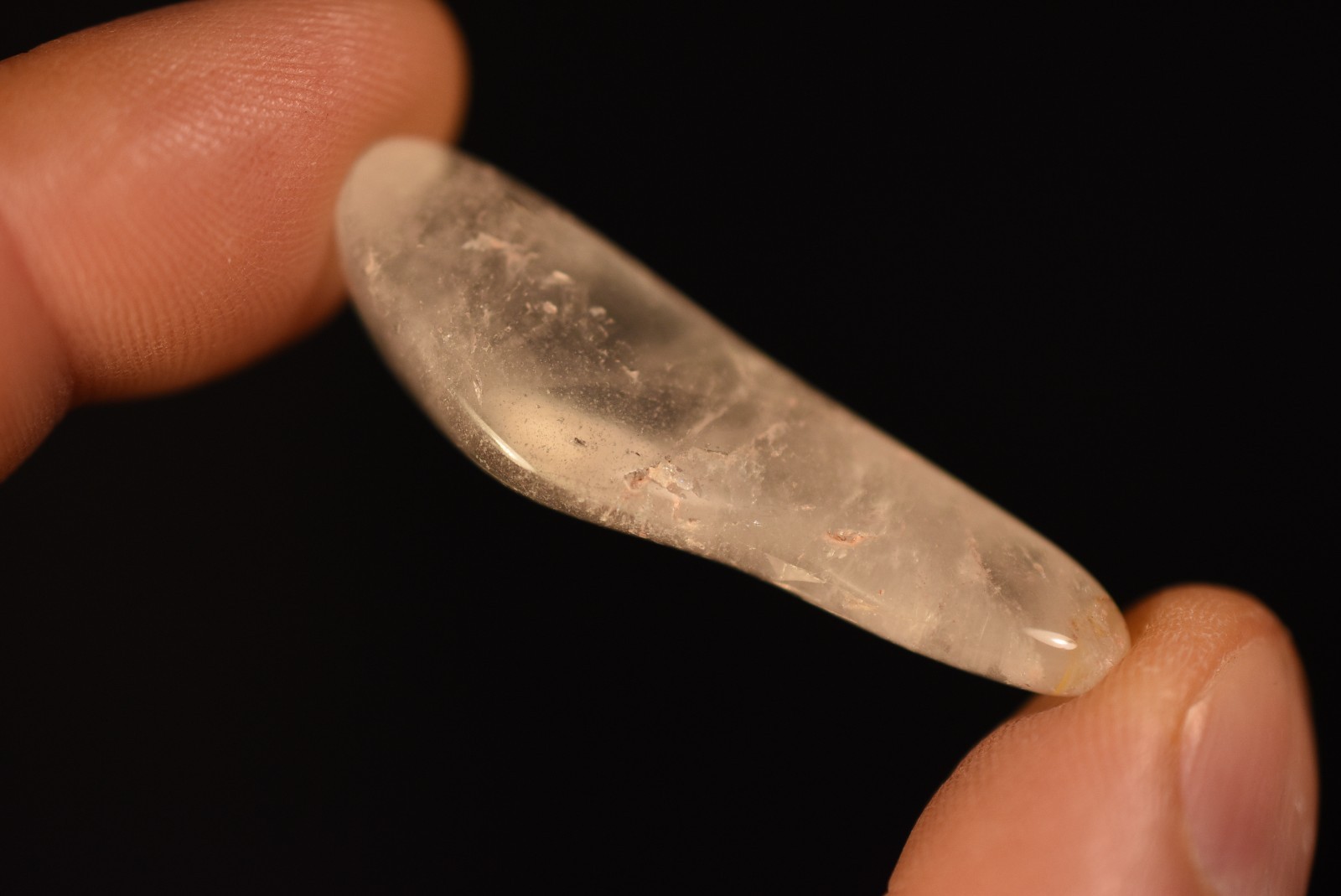 2 *AUSTRALIAN* QUARTZ Tumbled Stones 4cm 21.2g Natural Clear Kingsgate NSW
