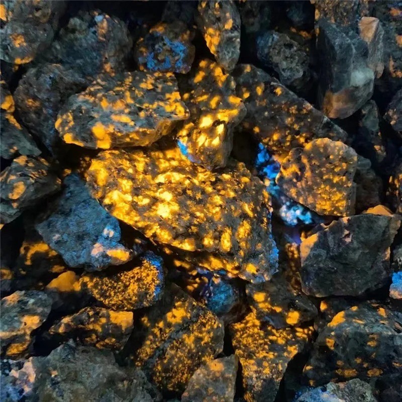 Natural Yooperlite Flame Gemstone Mineral Rough Crystal UV Collection 2-4cm 50g