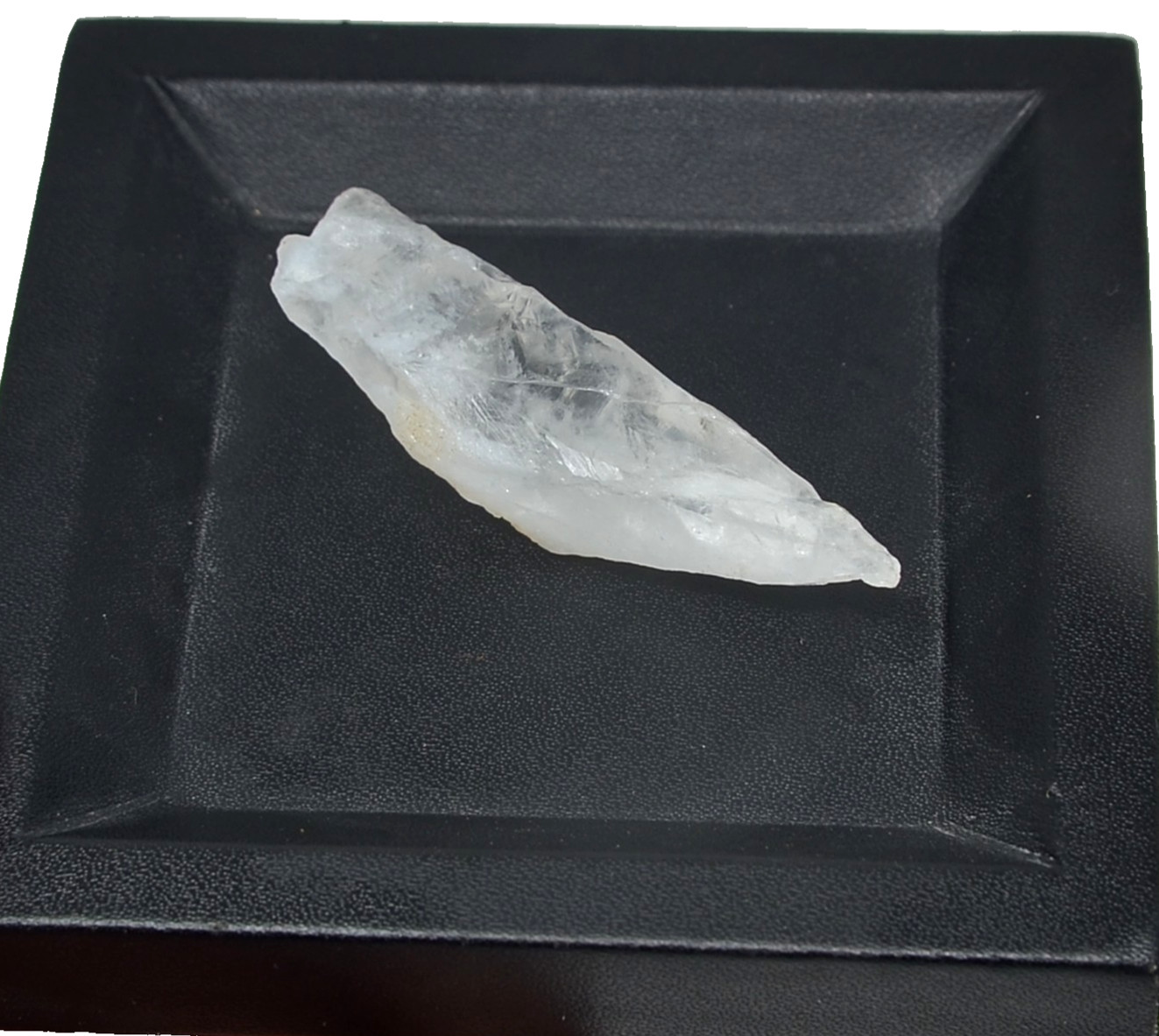 77.35 Ct Natural Clear White Quartz Crystal Cluster Rough Healing Specimen