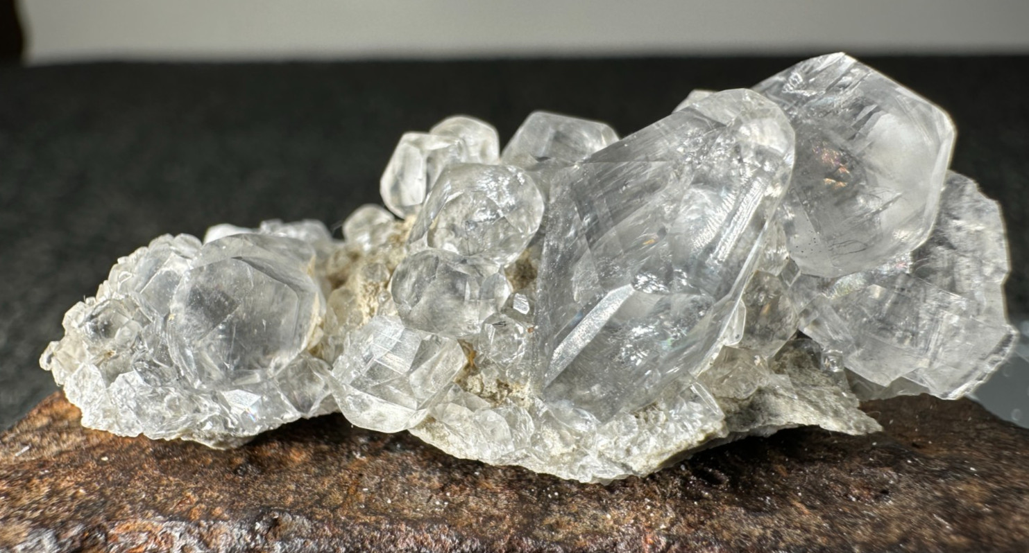 ➤ 1-3/4″ CALCITE CRYSTAL Specimen – Gray Quarry in Hamilton Illinois VIDEO➤1111