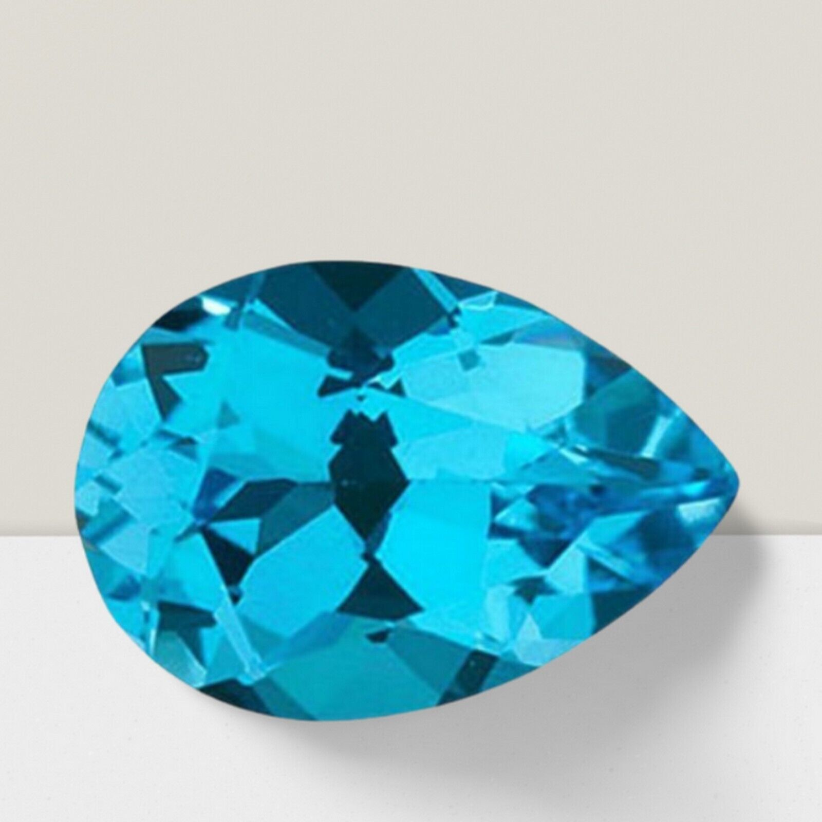 Blue Topaz Pear Cut Gemstone 5 Cts – 14×9 mm VVS Loose Gem