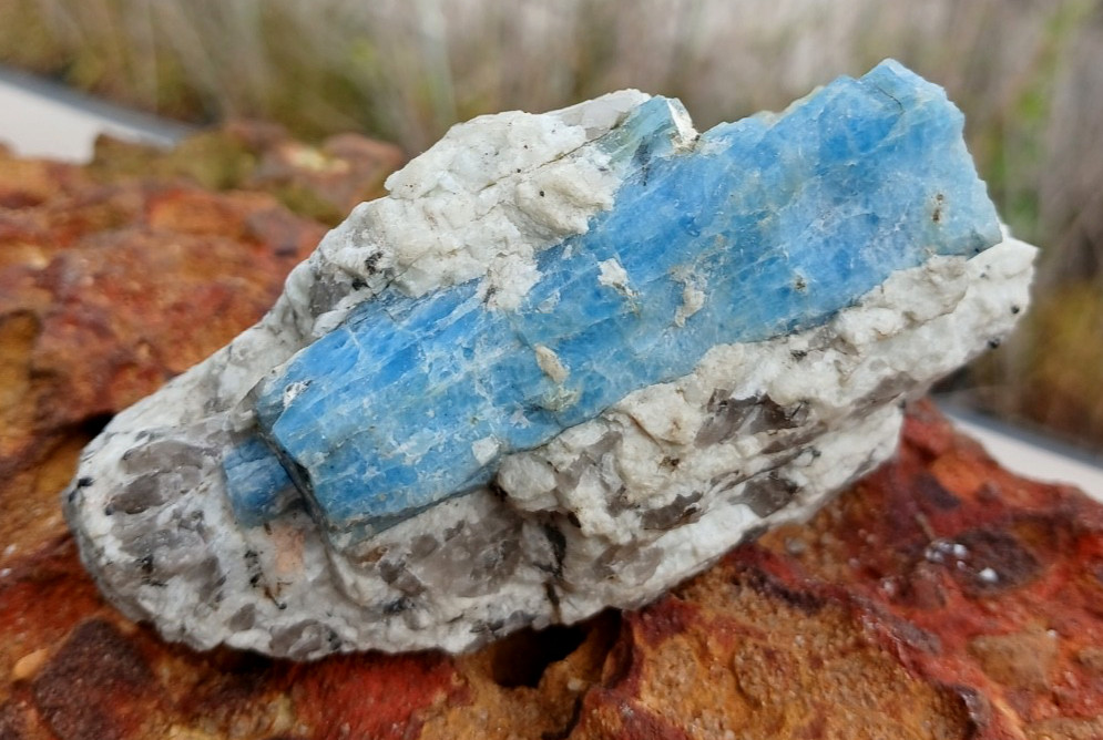 BERYL VAR. AQUAMARINE WITH MICA ON ALBITE MATRIX 87 X47 X 42 MM 202 G