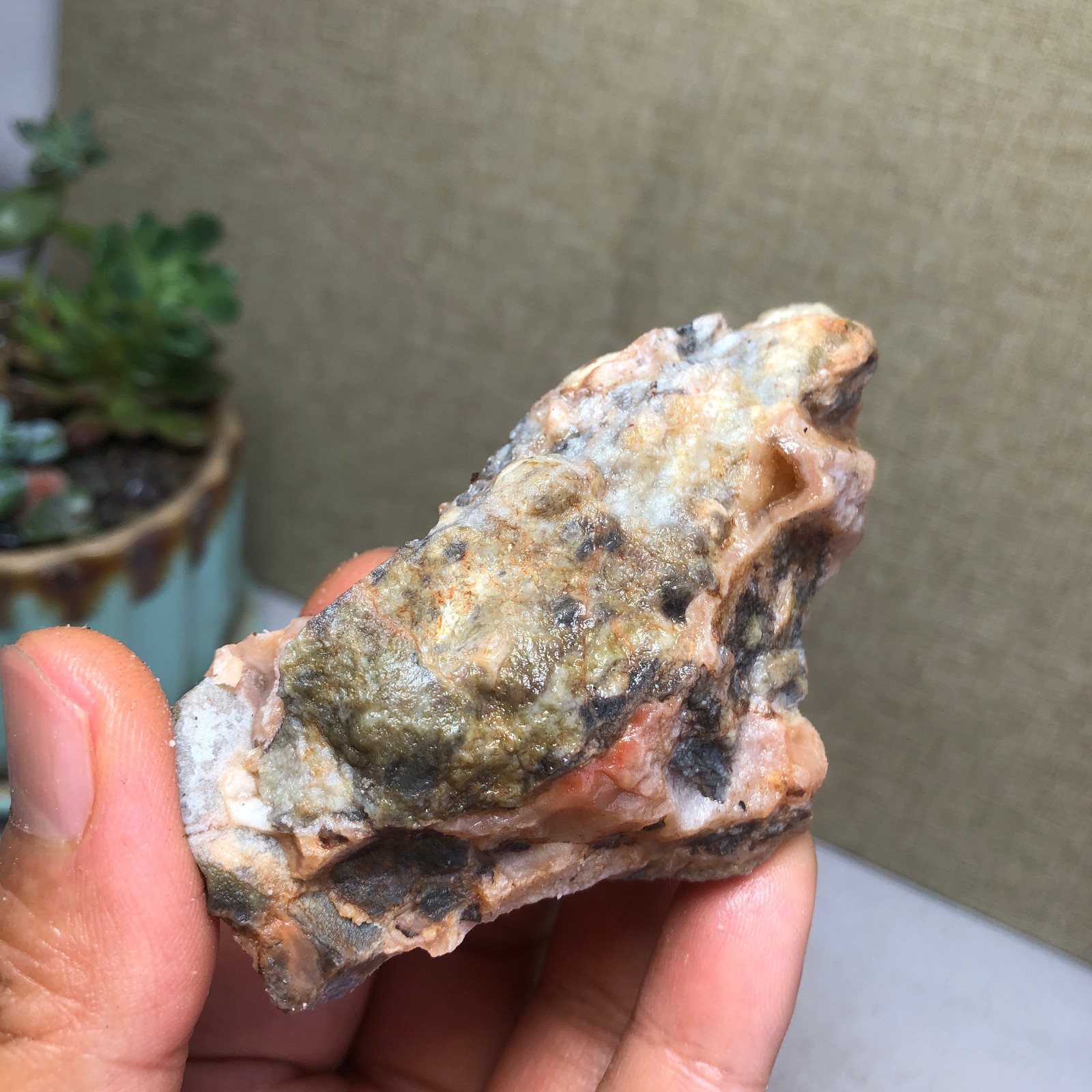 Natural Indonesian Bloodstone agate Crystal rough original Specimen 82g A4700