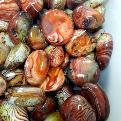1KG Banded agate Madagascar,send randomly xlarge tumbled beautiful patterns