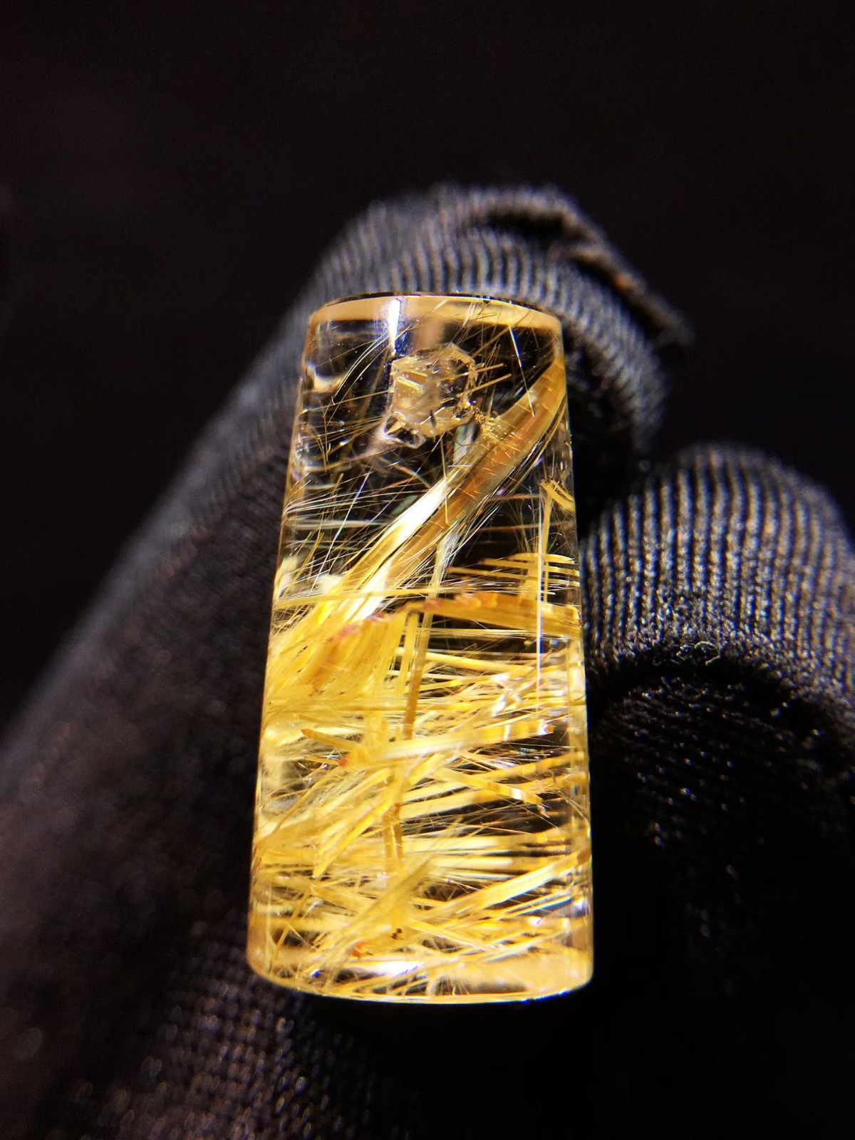 22*11*9.8mm A++ Natural Gold Rutilated Quartz Titanium Crystal Pendant 4.5g