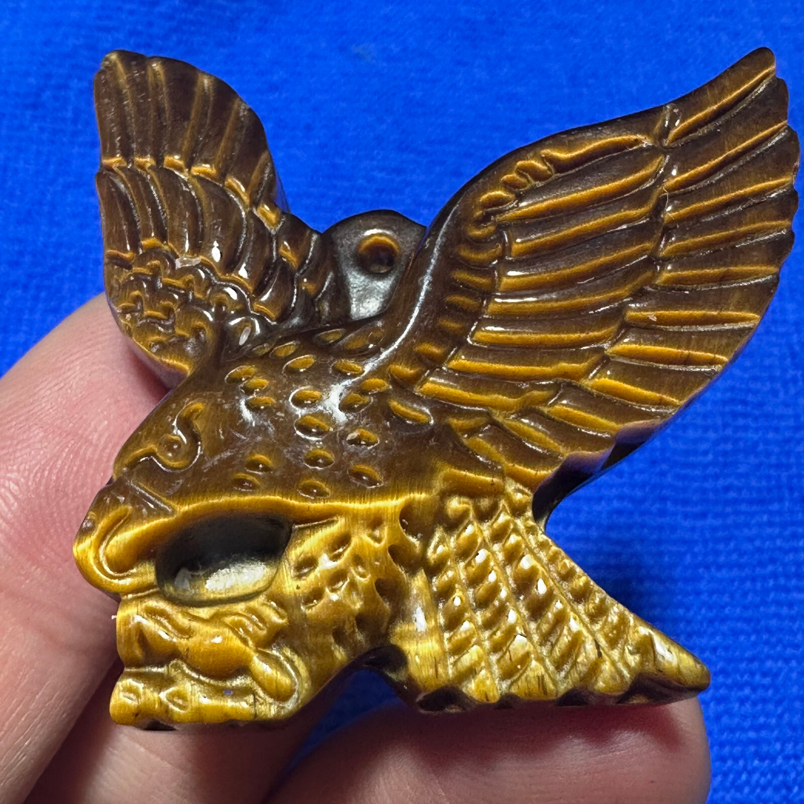 Natural Tiger eye Carved Eagle Quartz Skull Crystal Specimen Reiki Healing 1PC