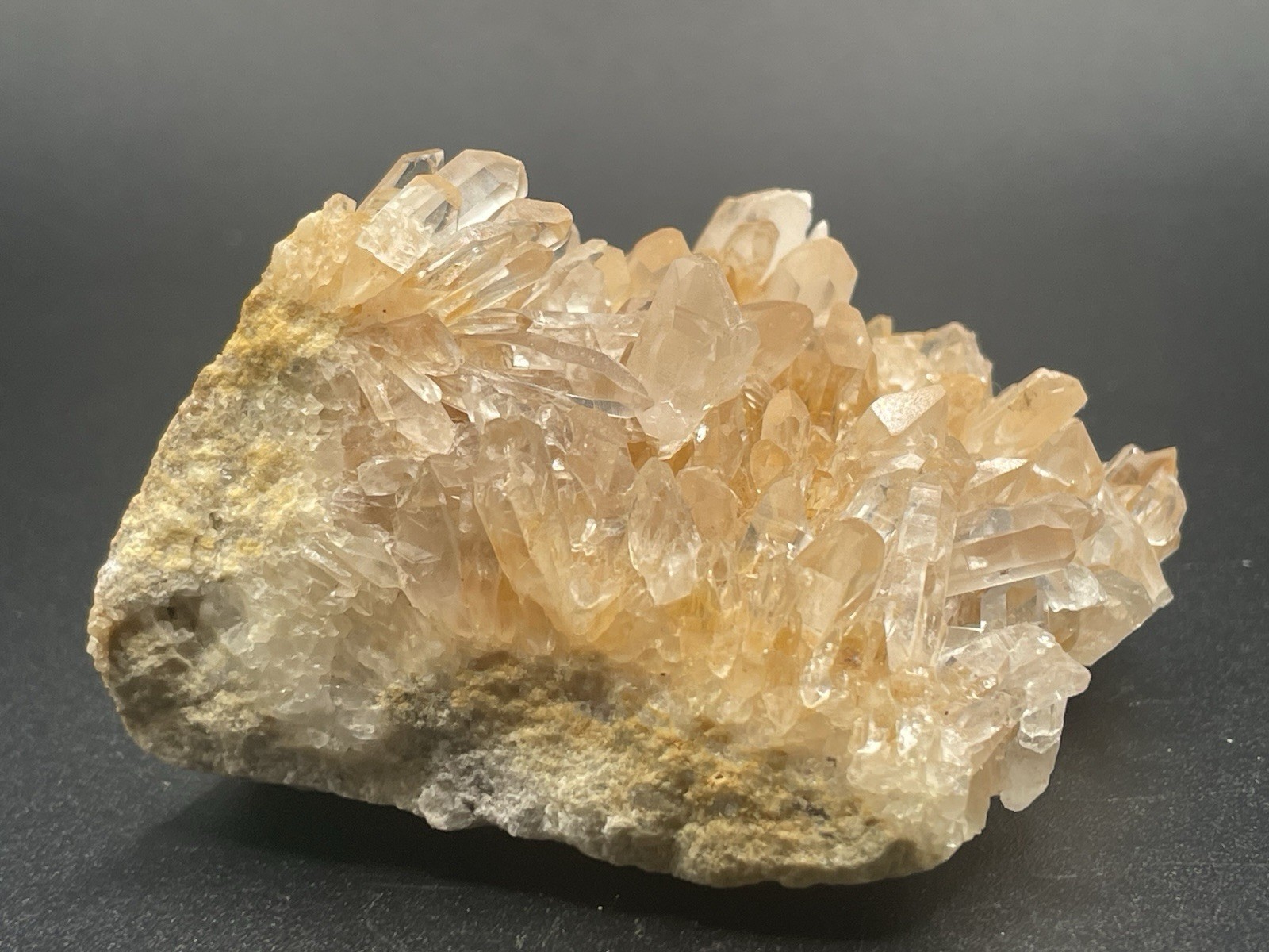 Golden Healer Quartz Cluster 141g