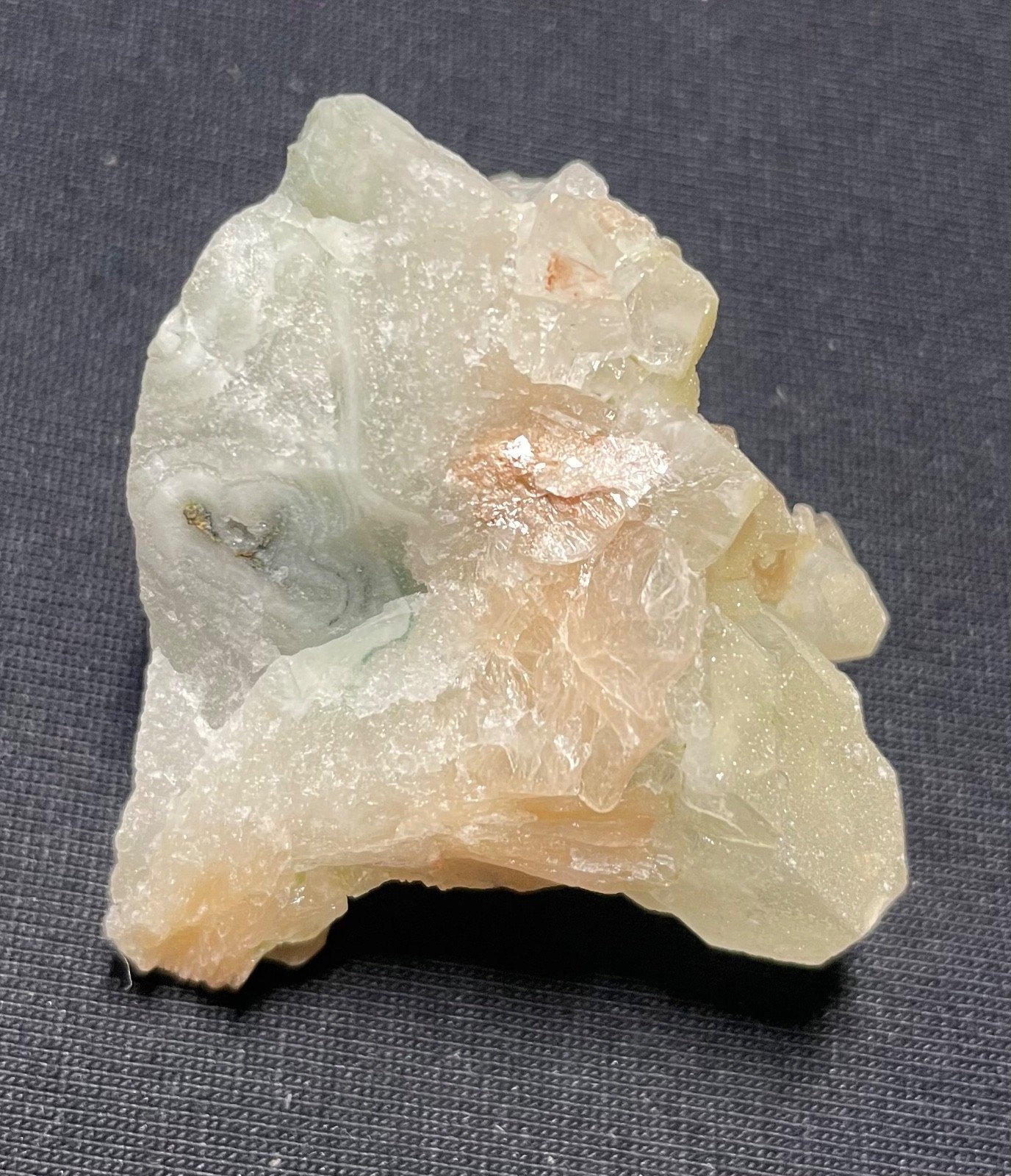 4 pieces Natural stilbite with Apophyllite crystal stone 102 gr 5x5x3 cm