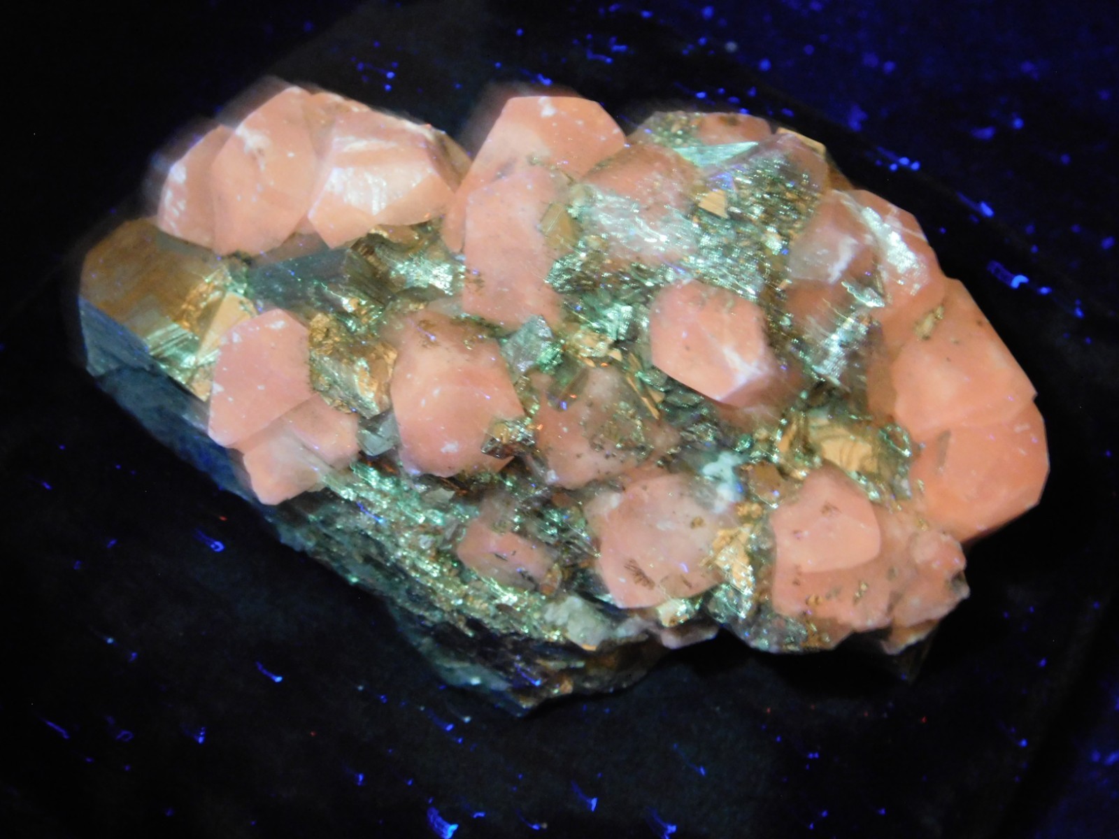 Larger! FLUORESCENT Calcite CRYSTAL Cluster with PYRITE Peru 376gr
