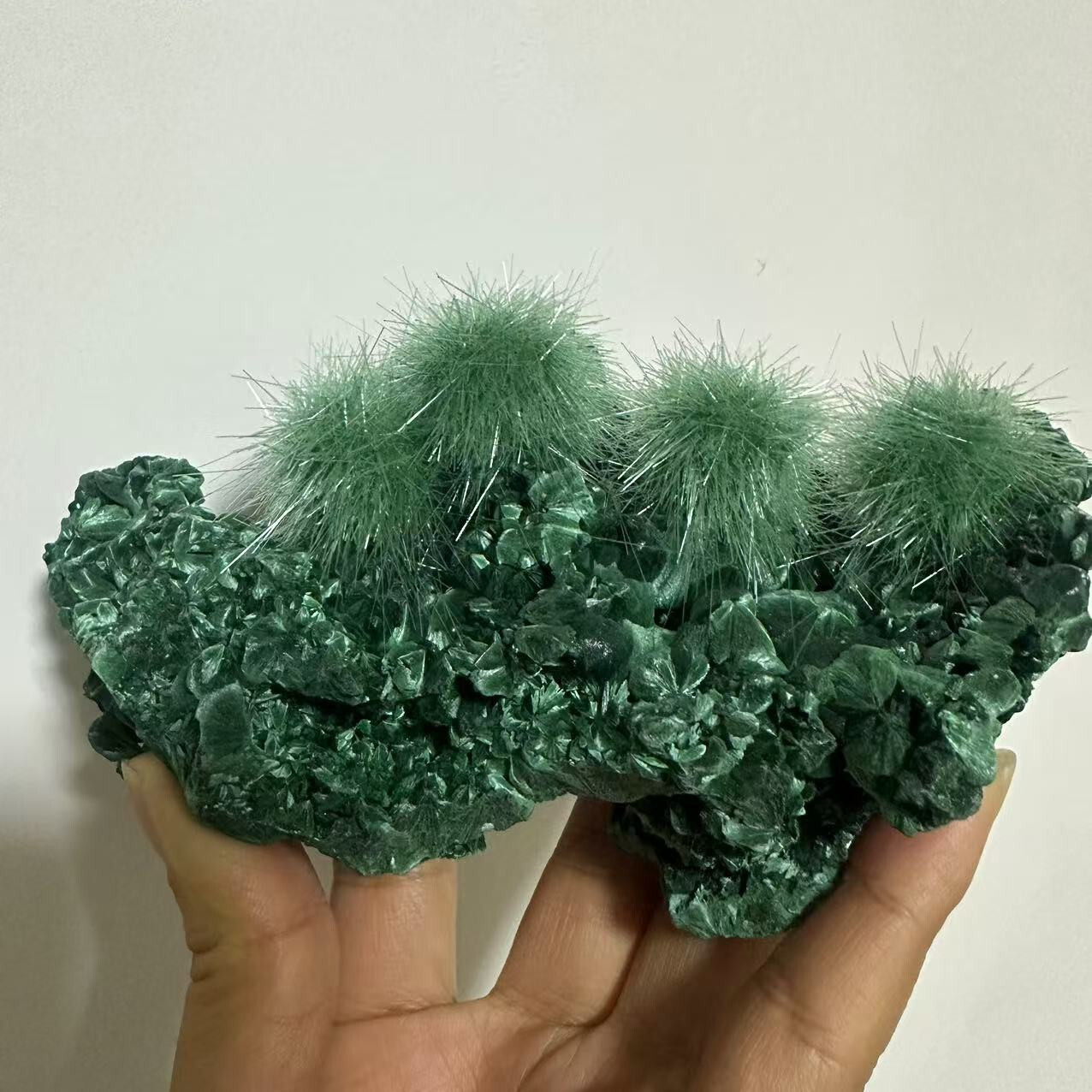 547g Natural malachite Crystal Quartz Ore Healing Mineral Specimen