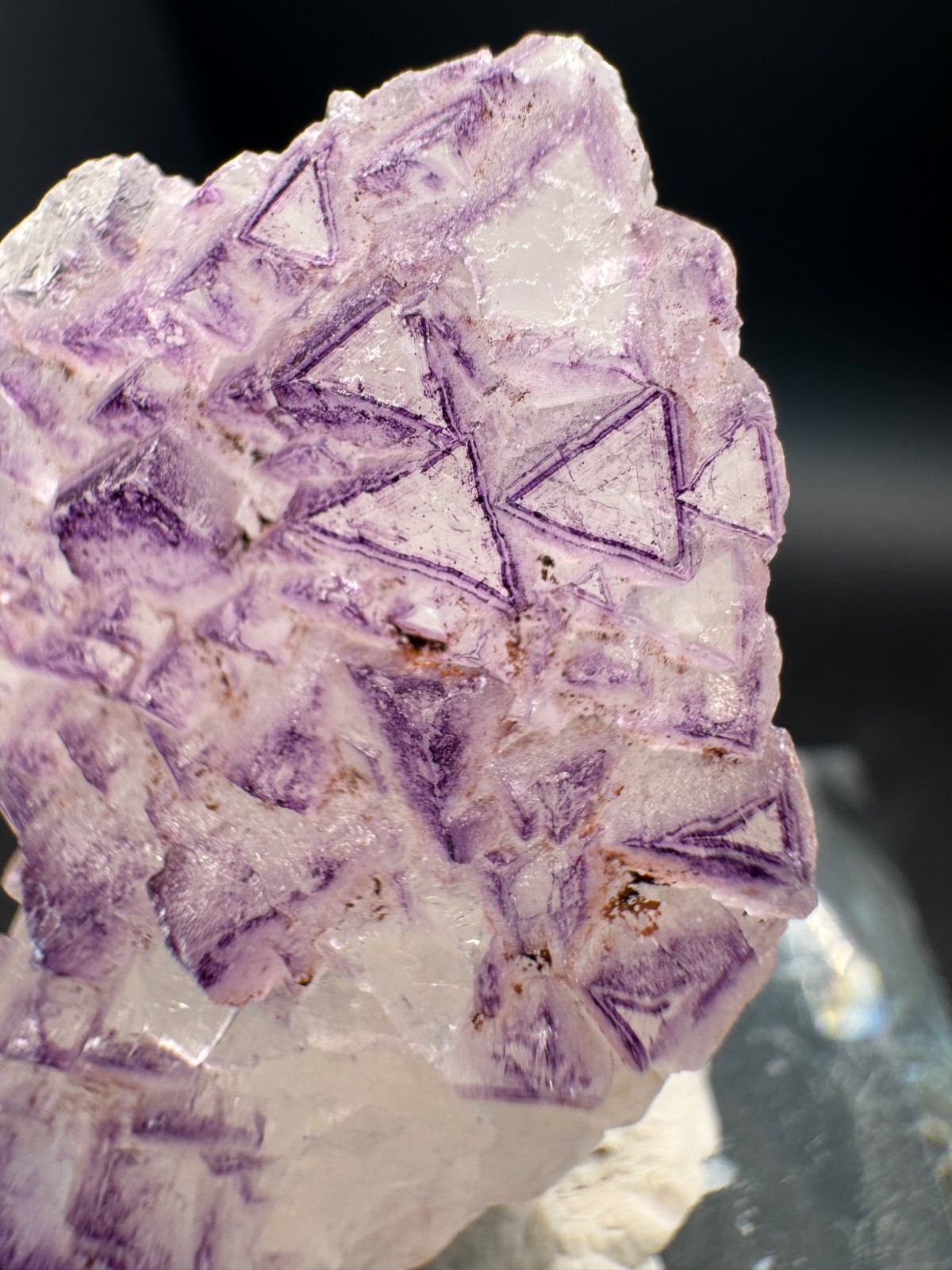 6531 NEW Database Fluorite Purple Triangle Yun Nan 35g