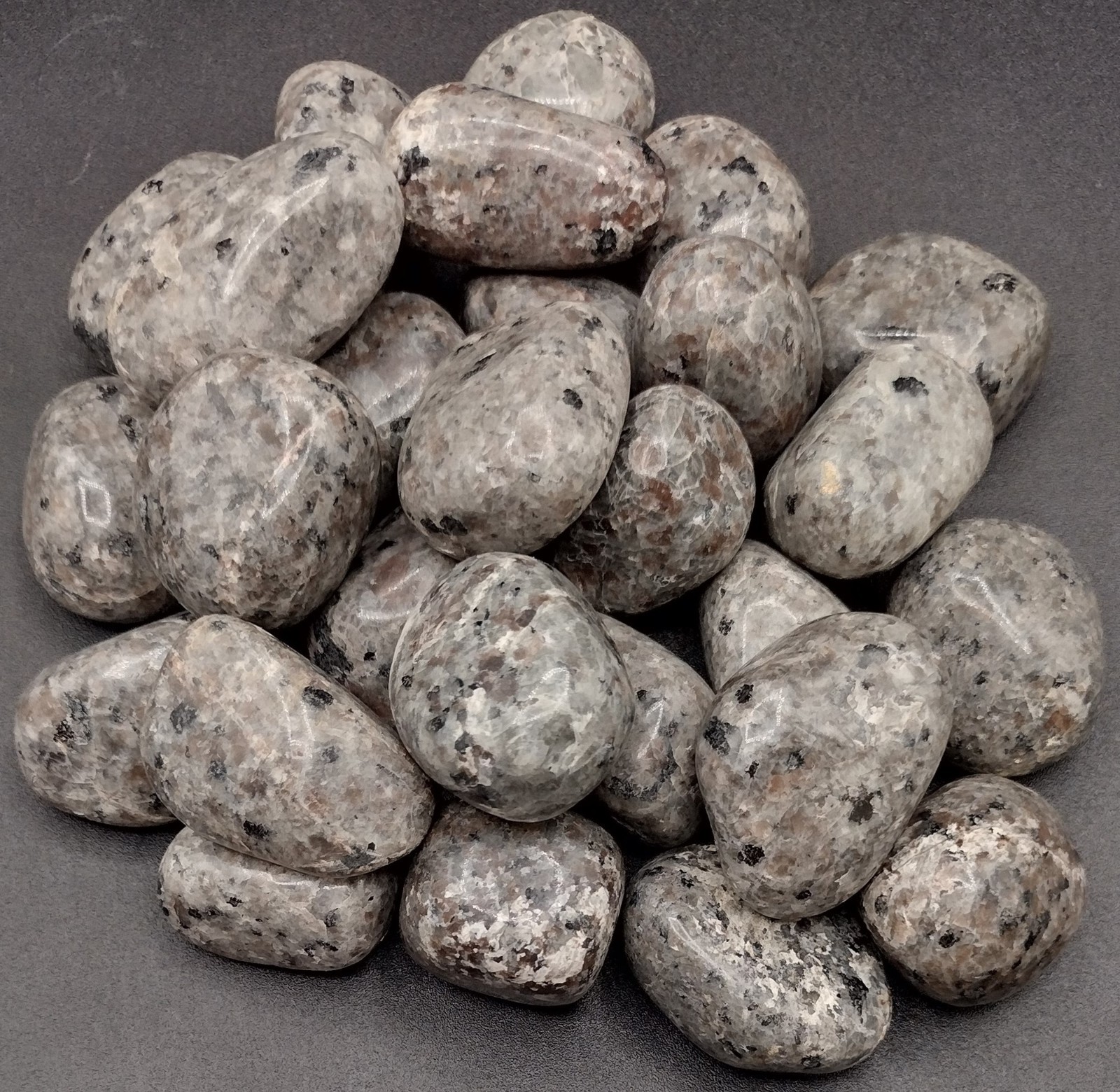 Yooperlite Tumbled Stones UV Reactive Glow Sodalite Choose Lot Size
