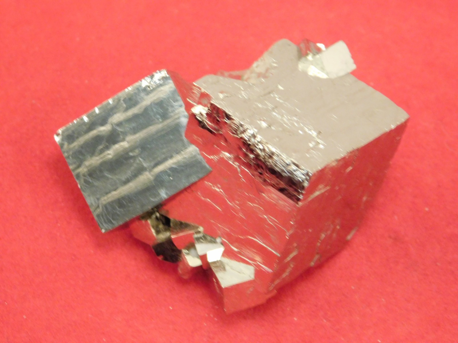 PYRITE Crystal CUBE Cluster 100% Natural Huanzala Mine Peru 84.9gr