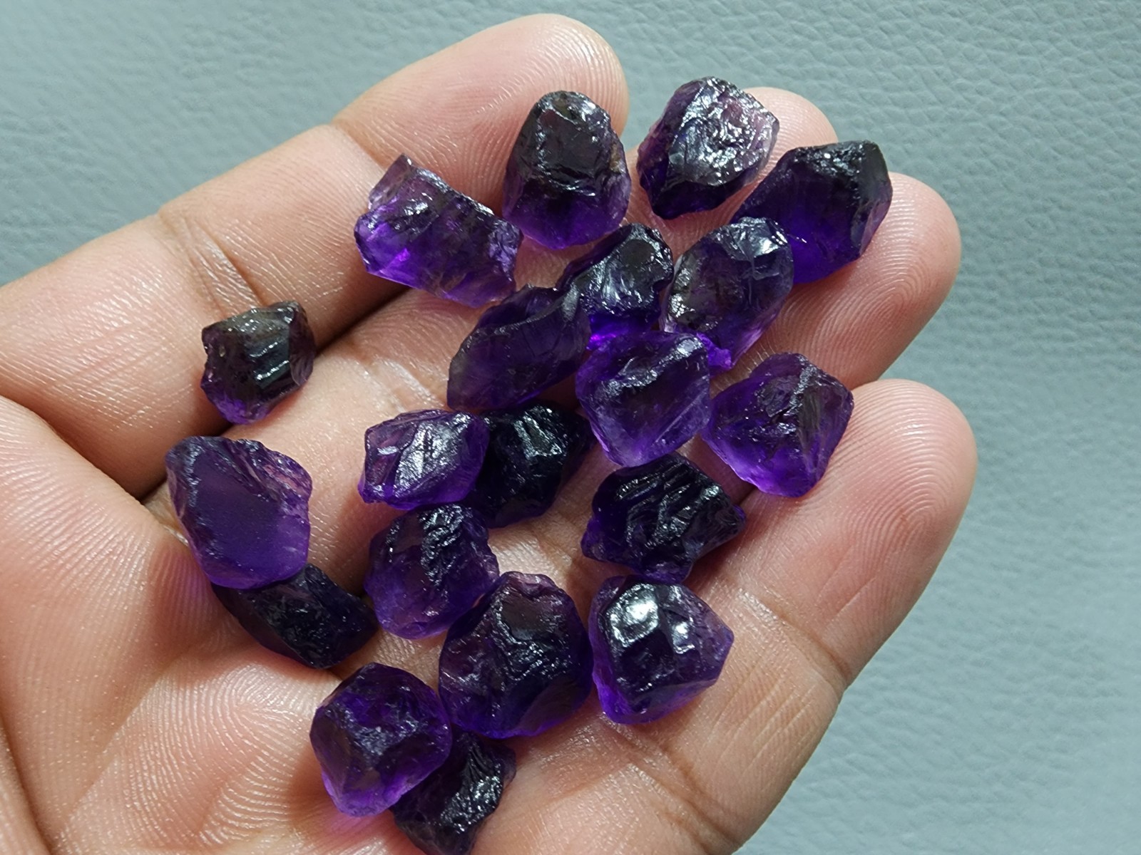 20 Pcs Attractive Purple Amethyst Rough Gemstone Raw Size 10-16 MM Crystal Rough