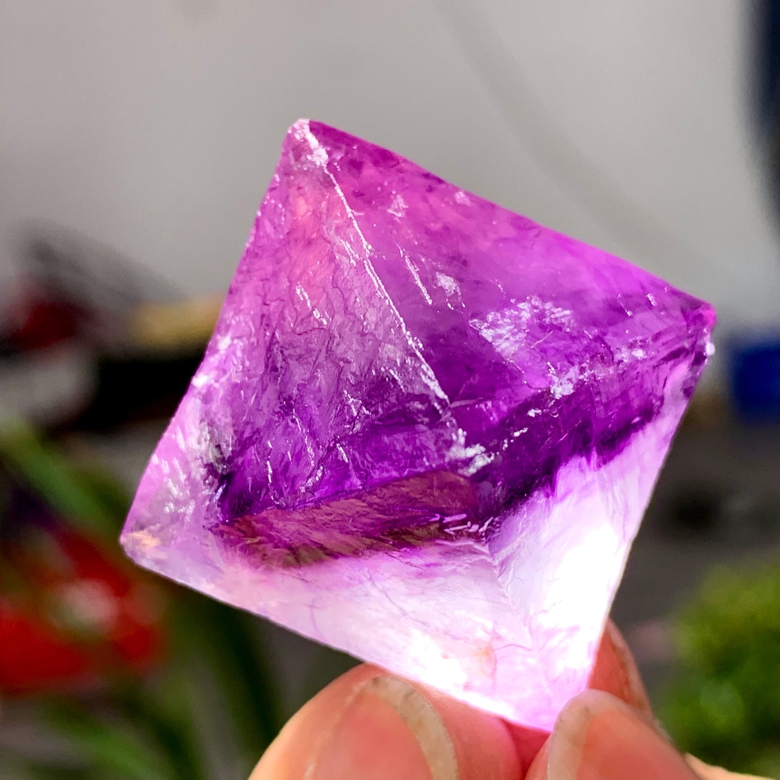30G Natural purple fluorite octahedron quartz crystal healing
