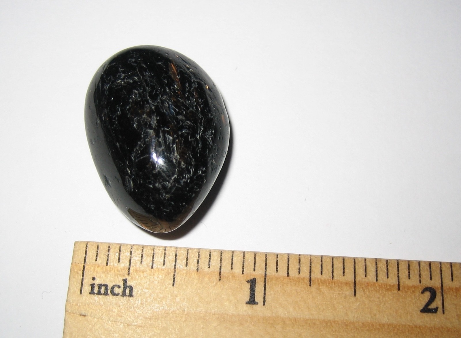 1.1″ RARE TUMBLED POLISHED AUTHENTIC NUUMMITE STONE FROM GREENLAND 12.6grams *10